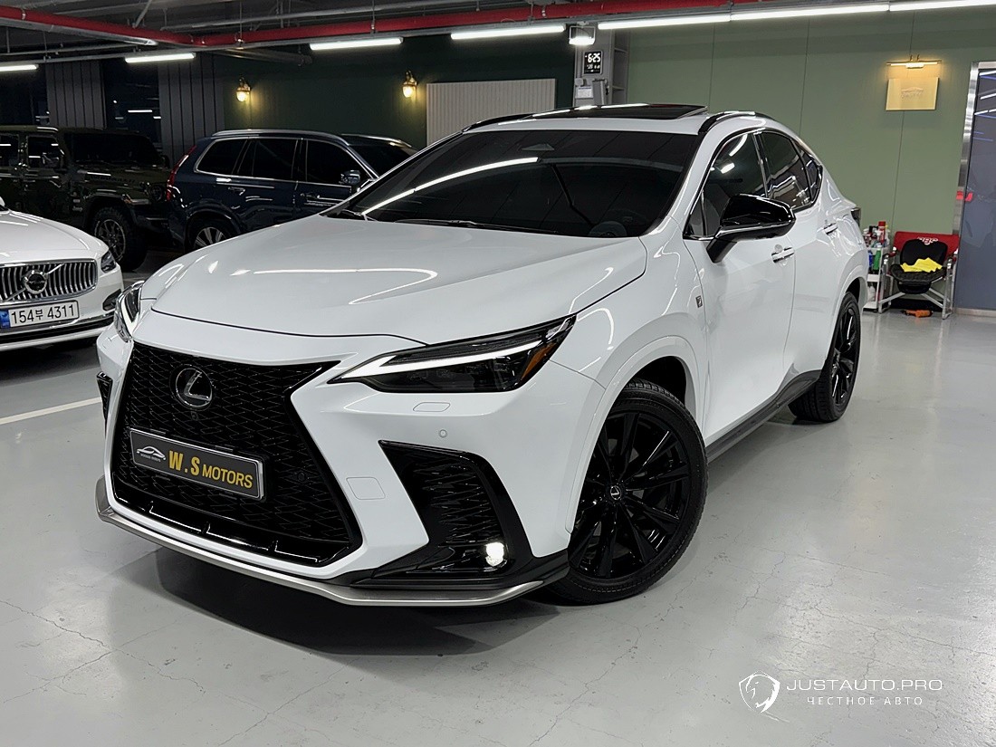 Автомобиль Lexus NX