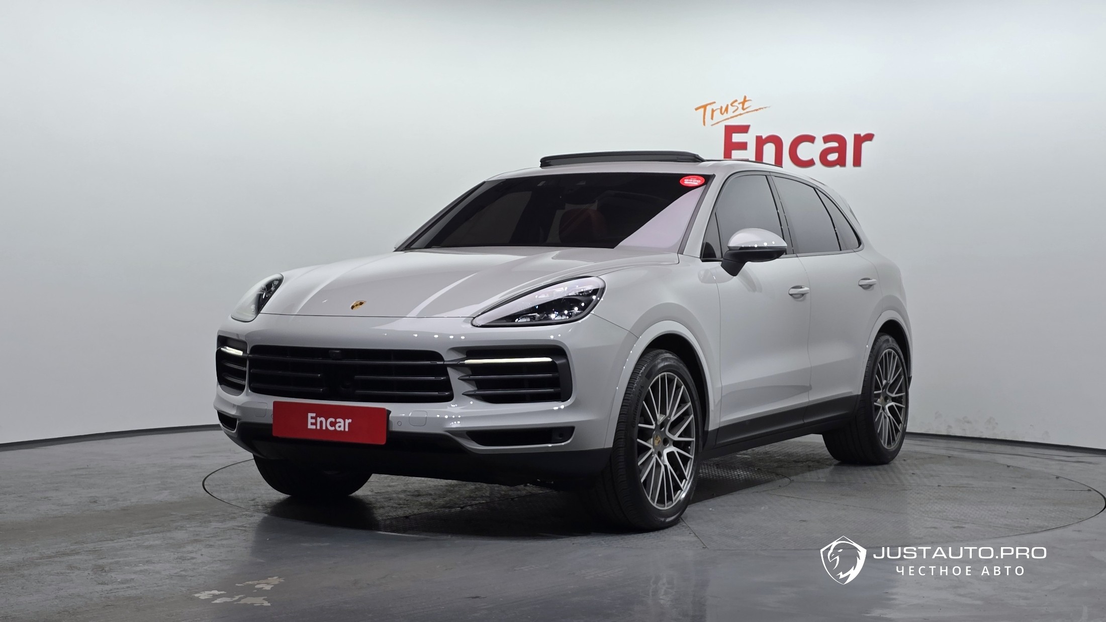Автомобиль Porsche Cayenne