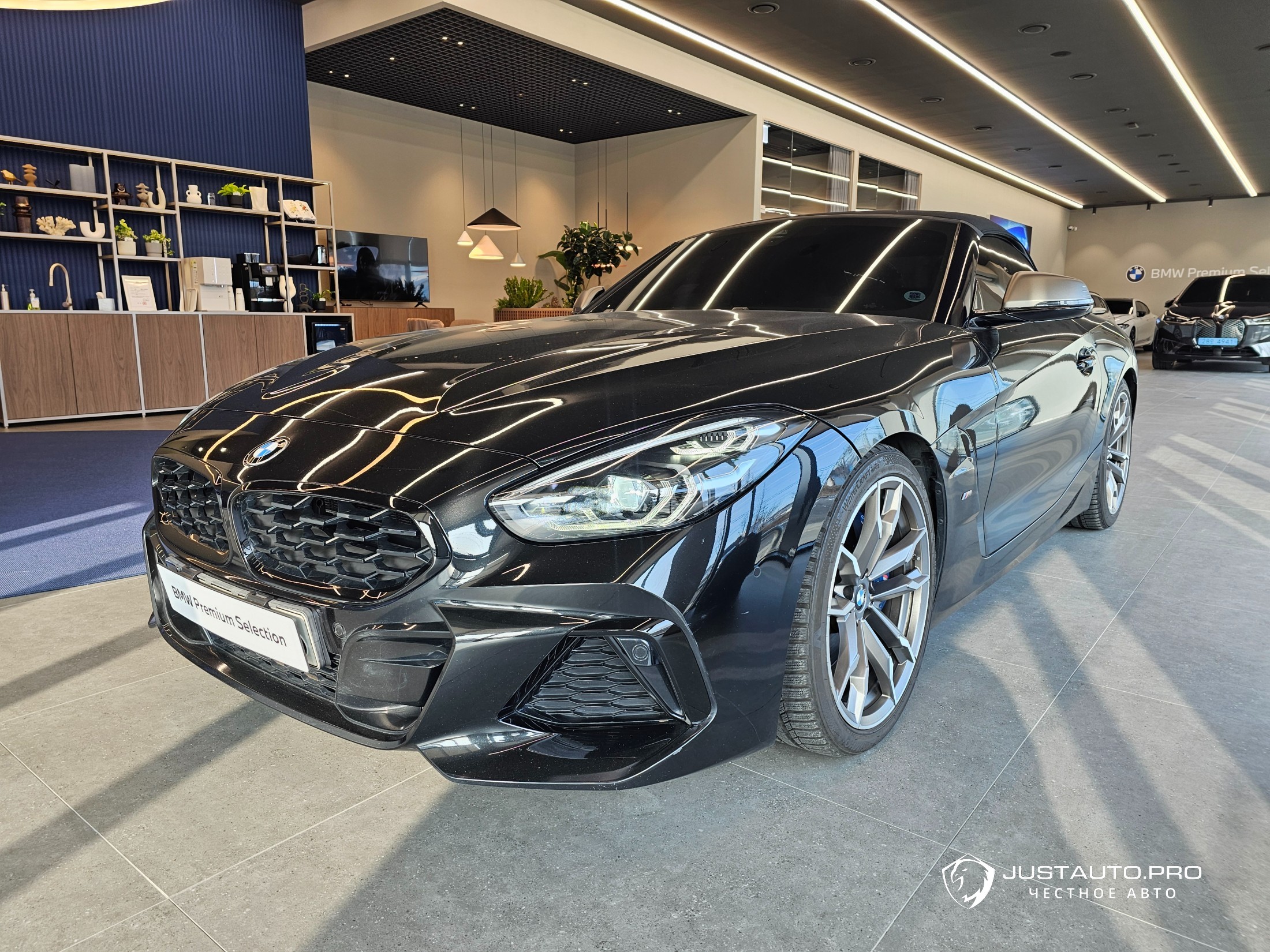Автомобиль BMW Z4