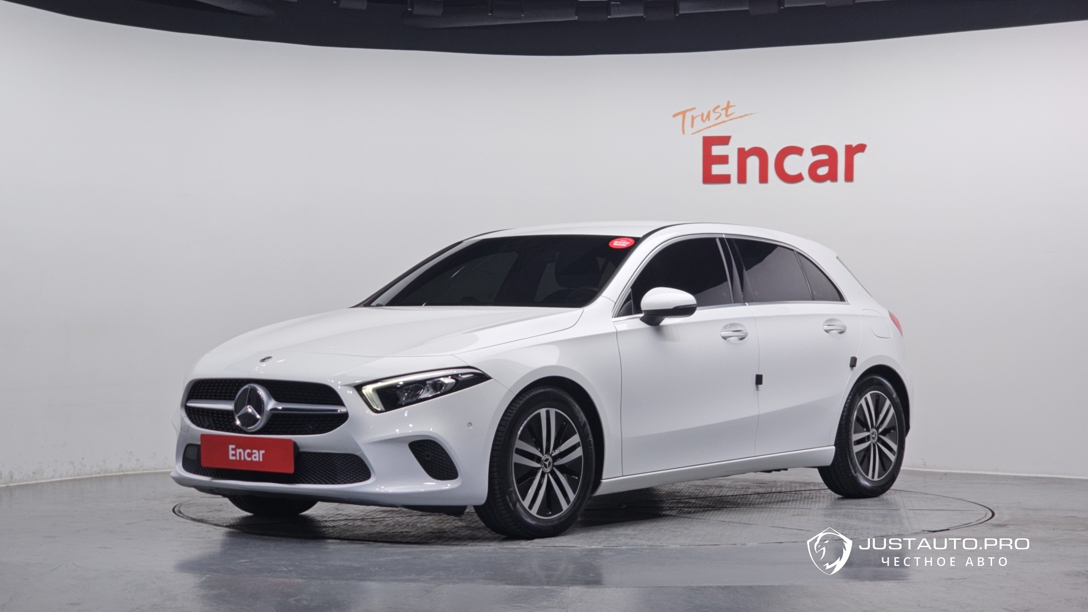 Автомобиль Mercedes-Benz A-Class