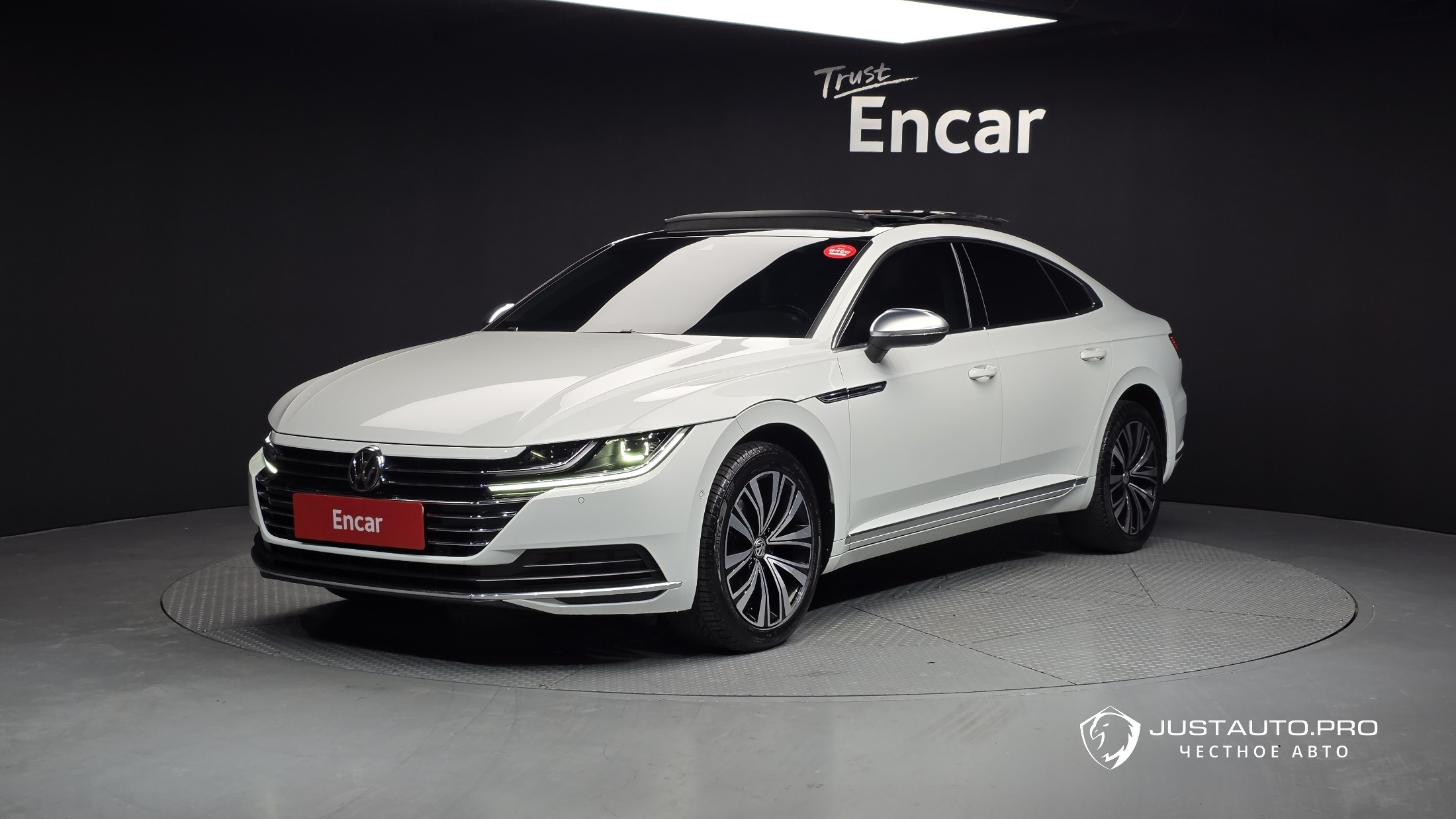Автомобиль Volkswagen Arteon