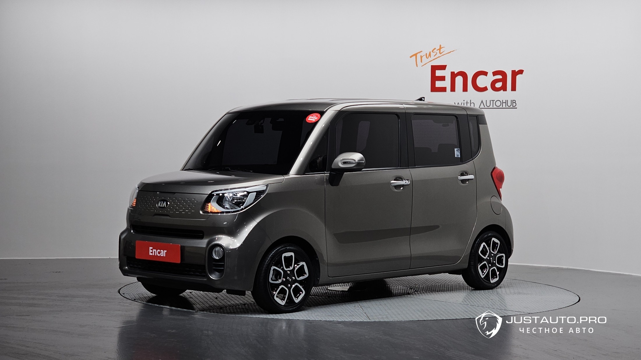 Автомобиль Kia RAY