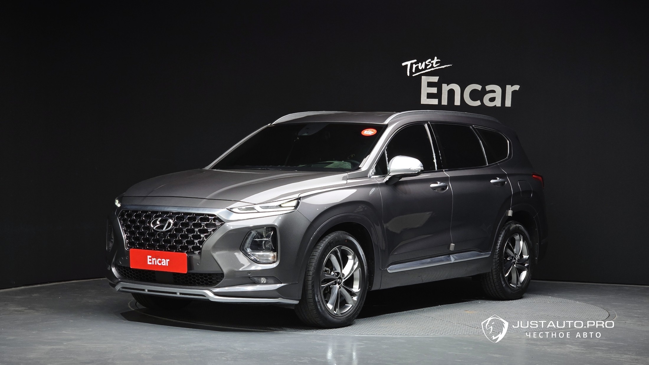 Автомобиль Hyundai Santafe