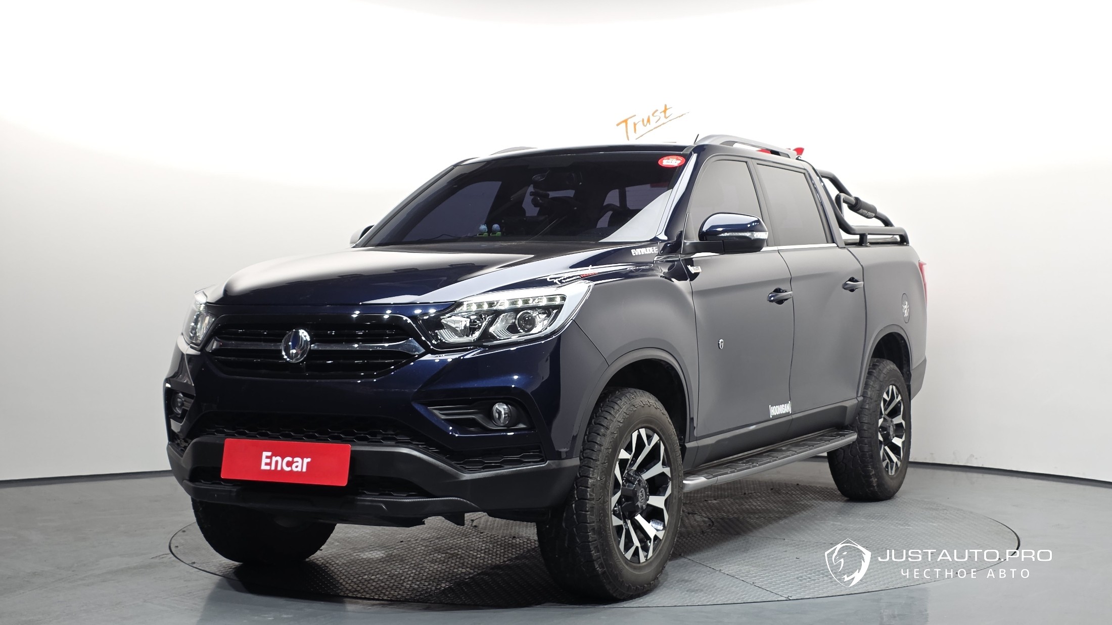 Автомобиль KG_Mobility_Ssangyong Rexton