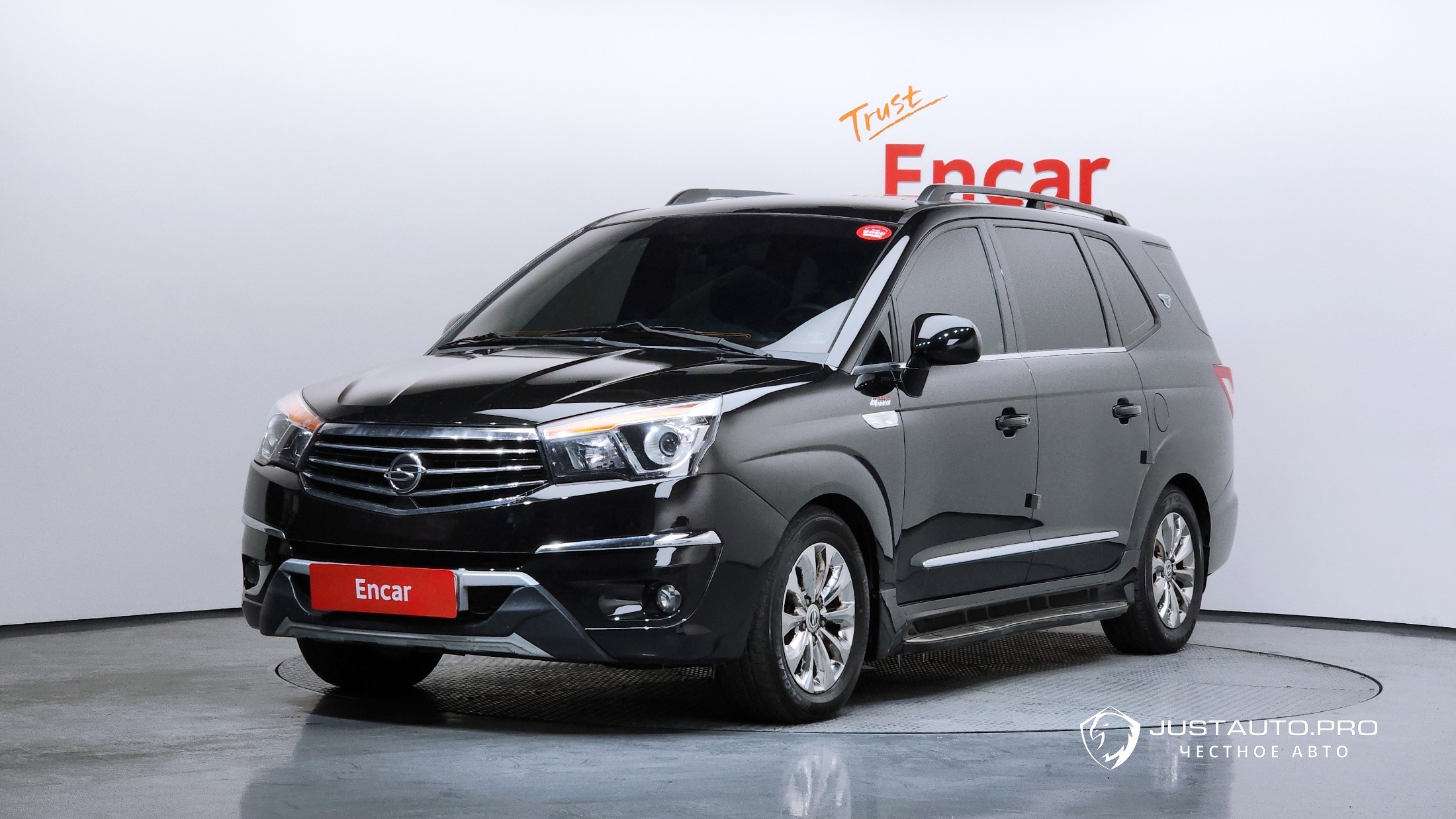 Автомобиль KG_Mobility_Ssangyong KORANDO