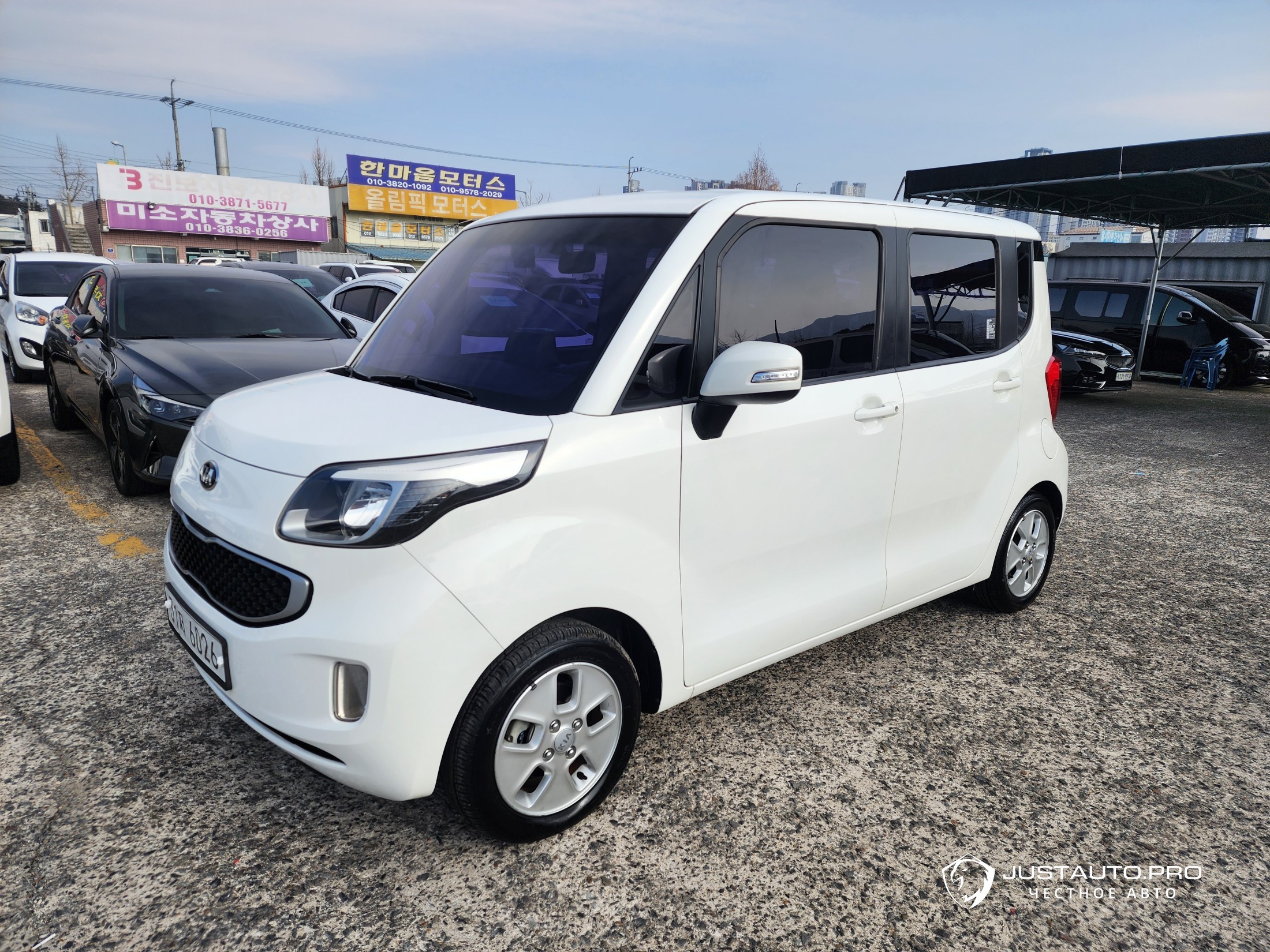 Автомобиль Kia RAY