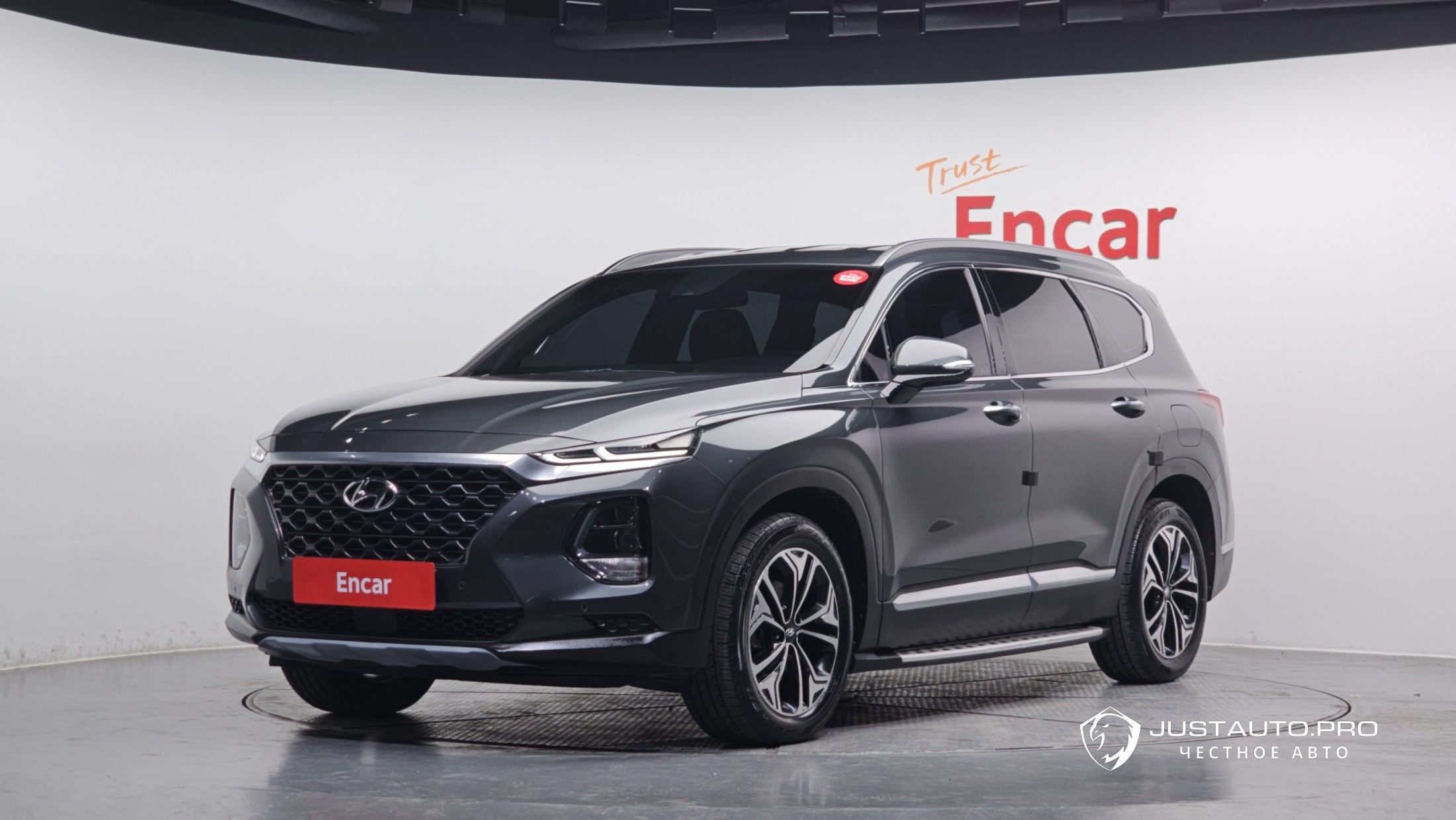 Автомобиль Hyundai Santafe
