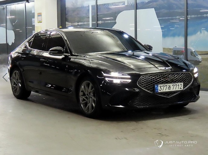 Автомобиль Genesis G70