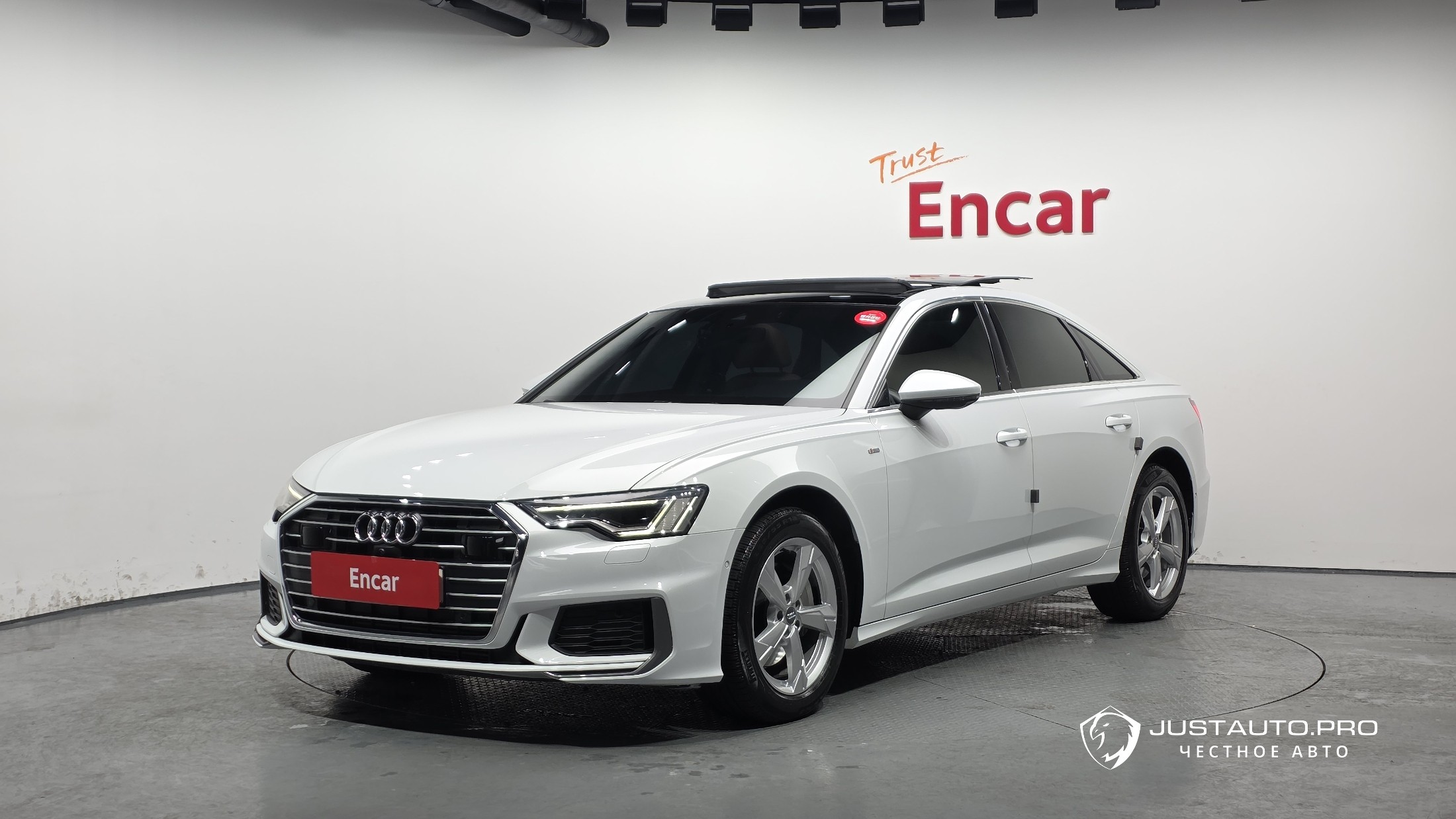 Автомобиль Audi A6