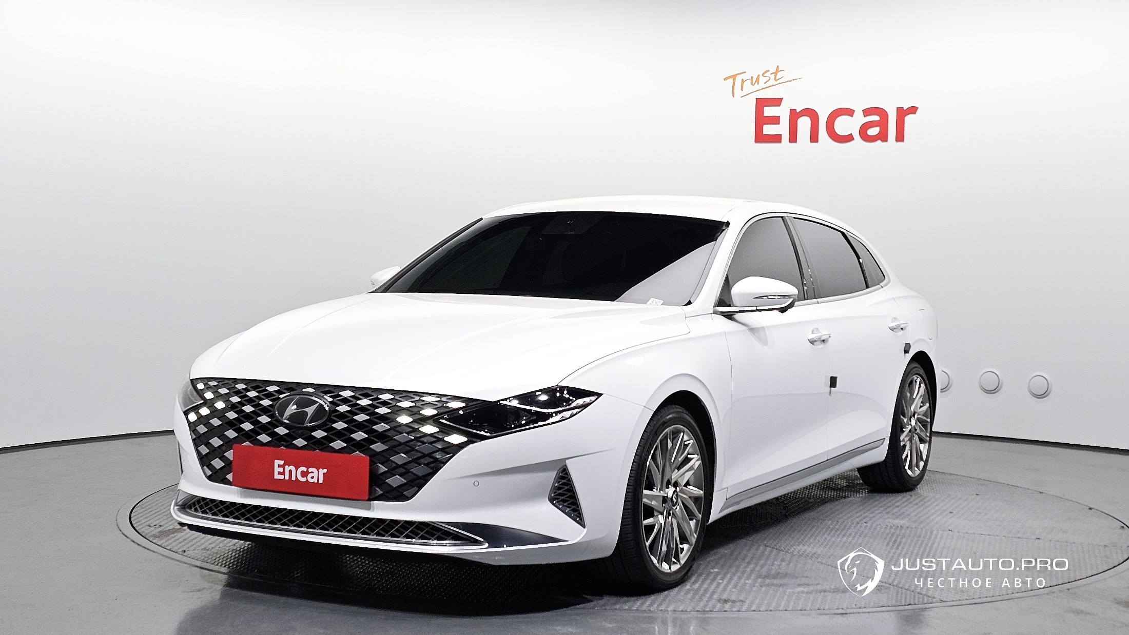 Автомобиль Hyundai Grandeur