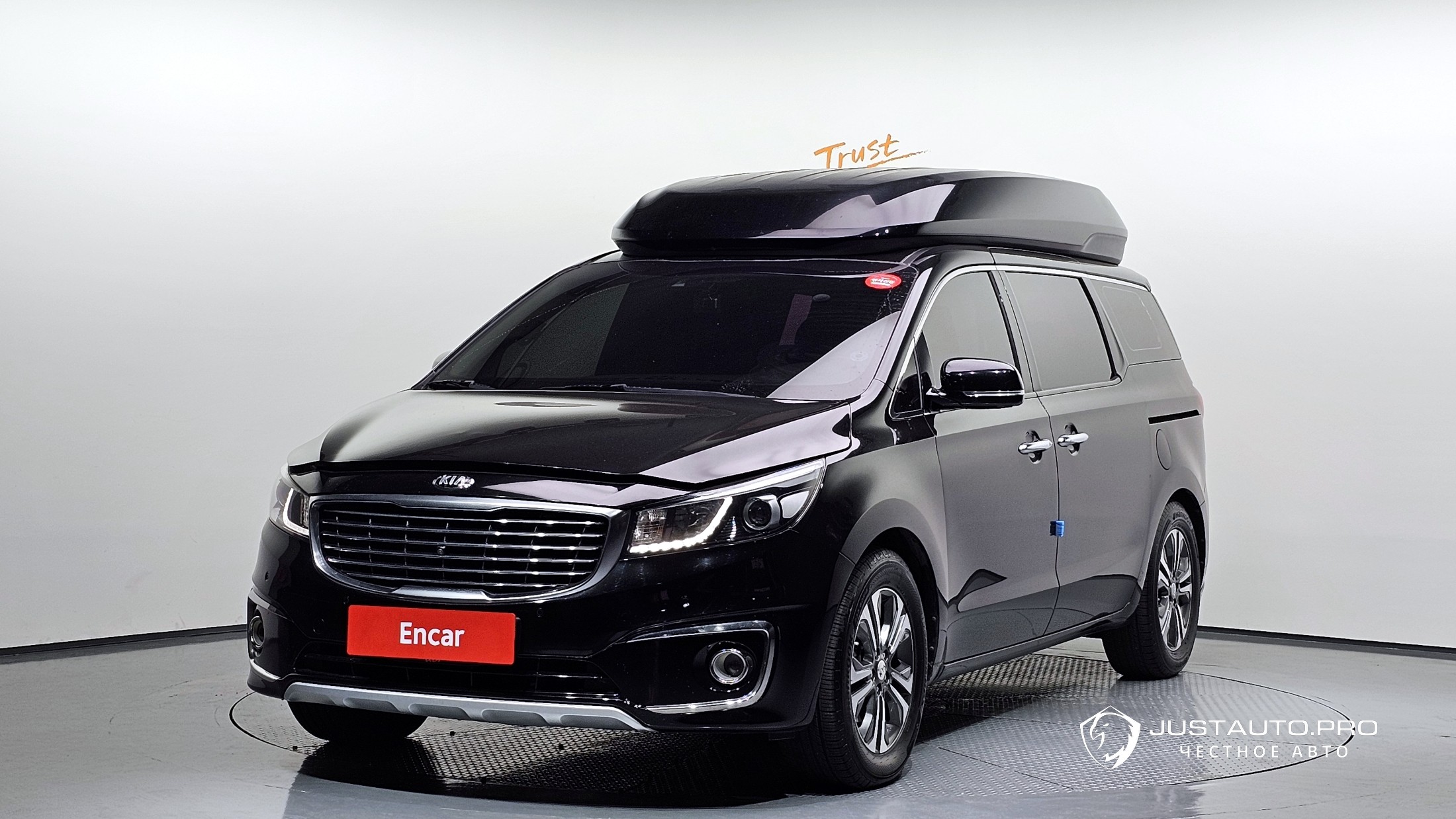 Автомобиль Kia Canival
