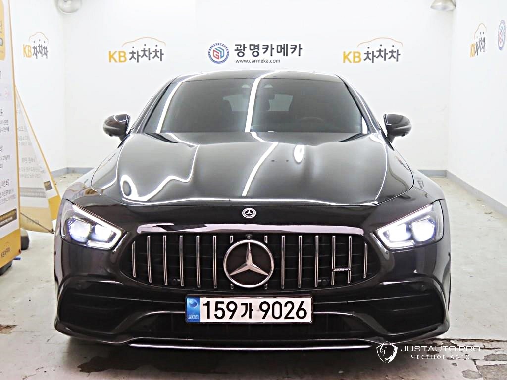 Автомобиль Mercedes-Benz AMG GT