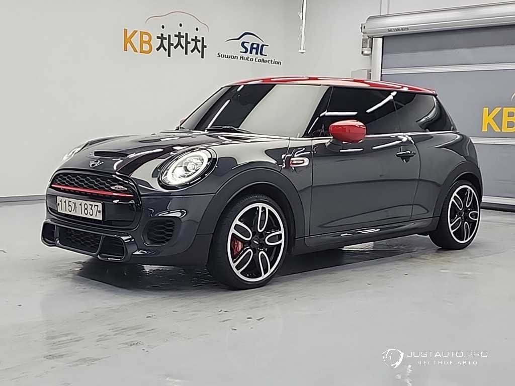 Автомобиль Mini Cooper