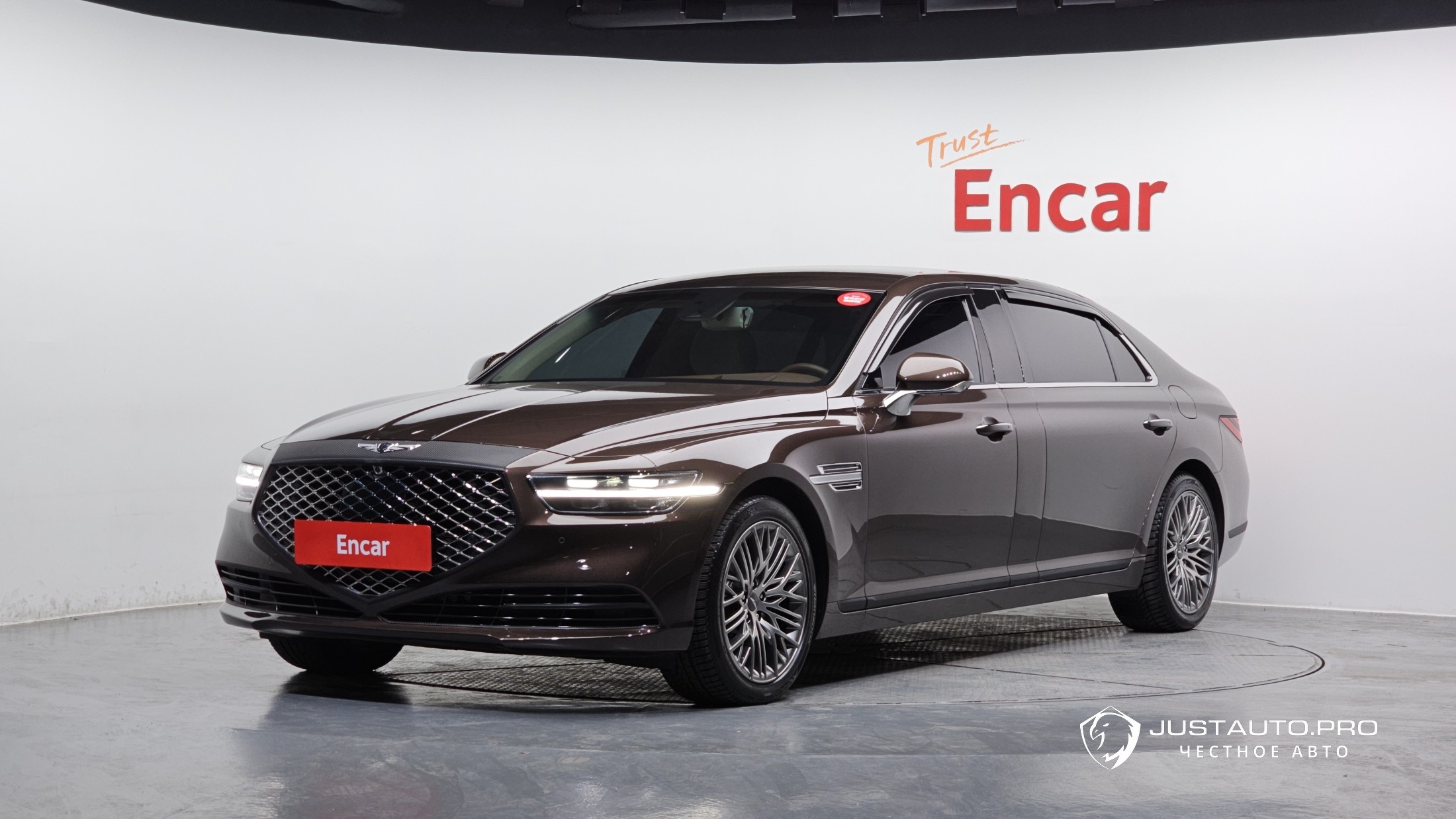 Автомобиль Genesis G90