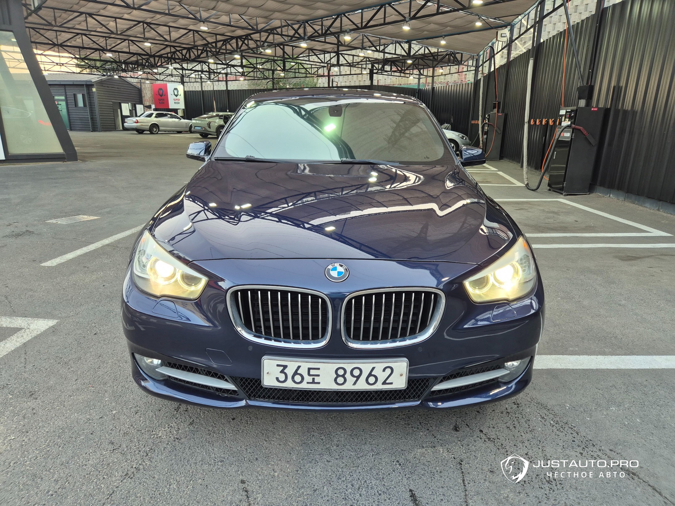 Автомобиль BMW Gran Turismo