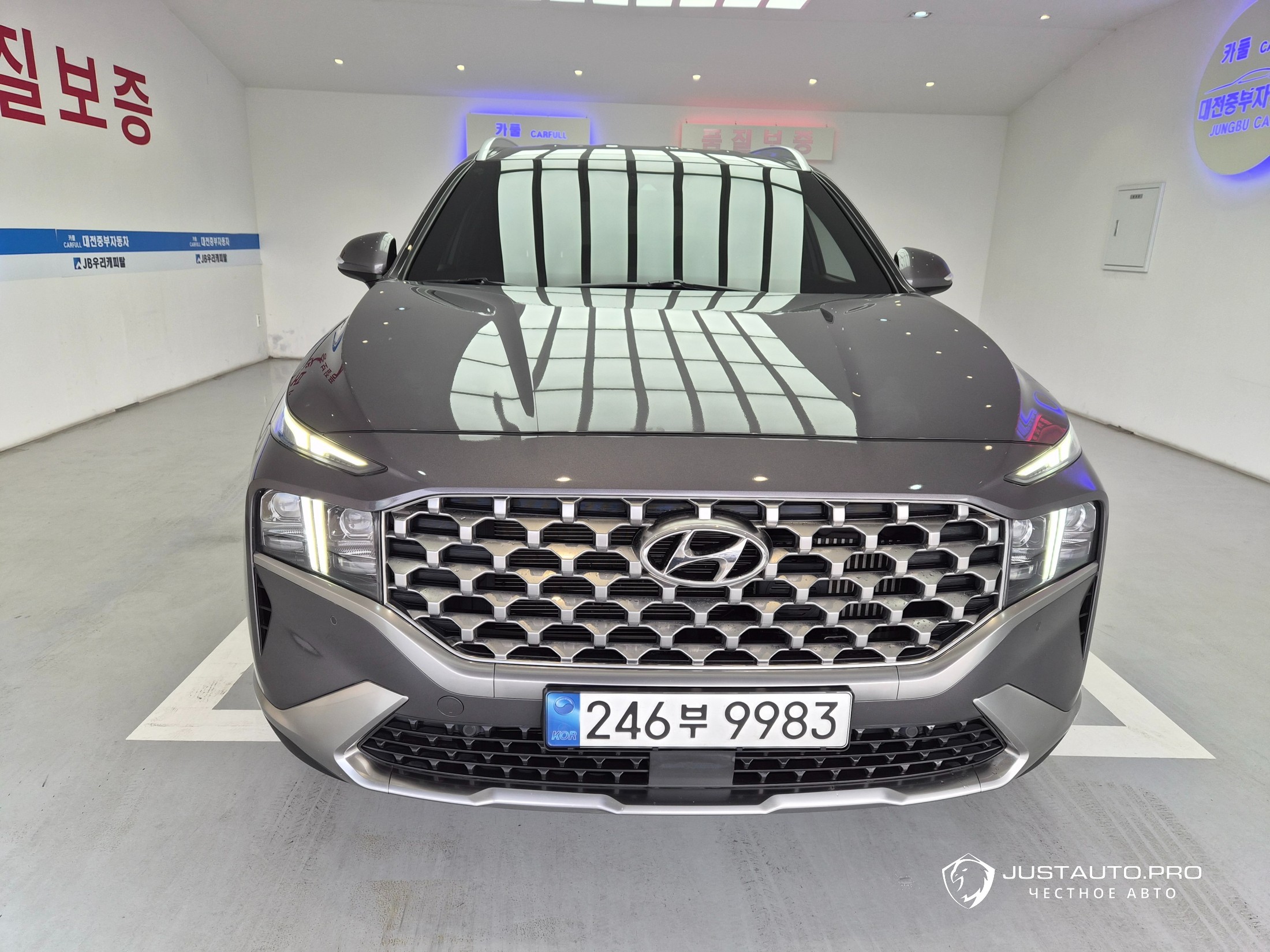 Автомобиль Hyundai Santafe