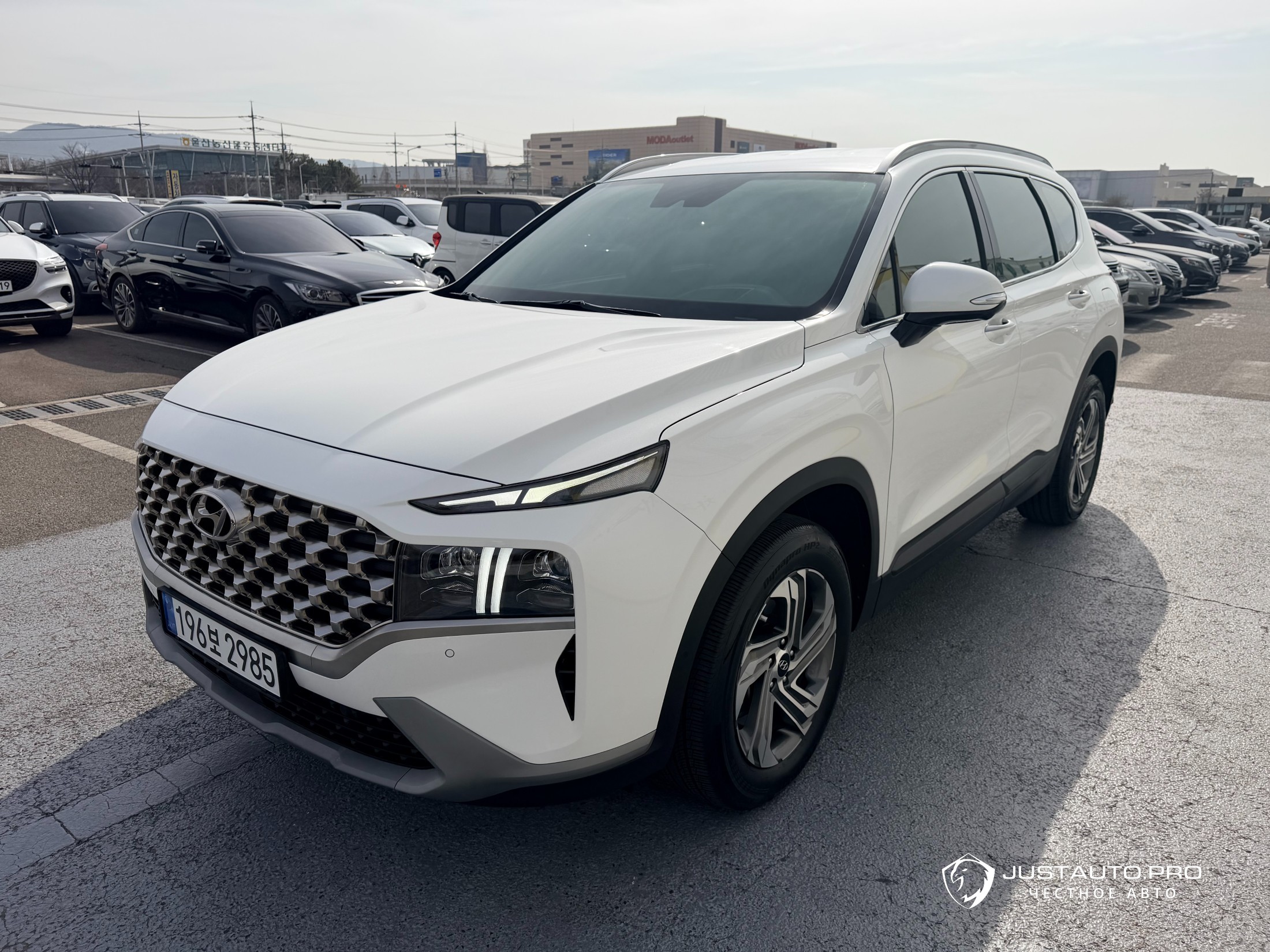 Автомобиль Hyundai Santafe