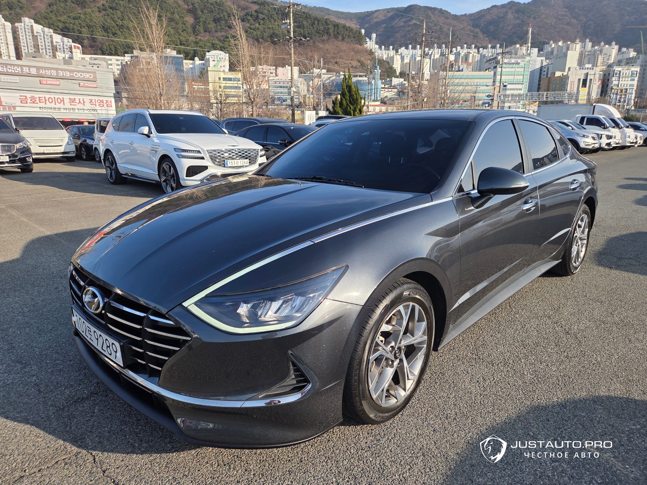 Автомобиль Hyundai Sonata