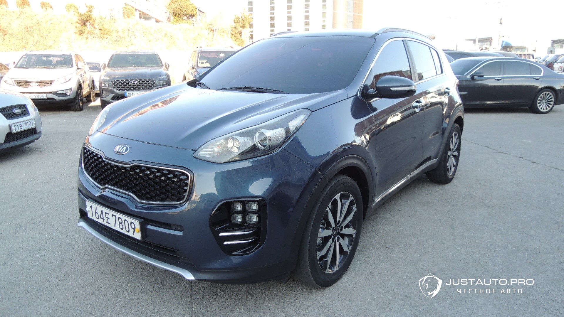 Автомобиль Kia Sportage
