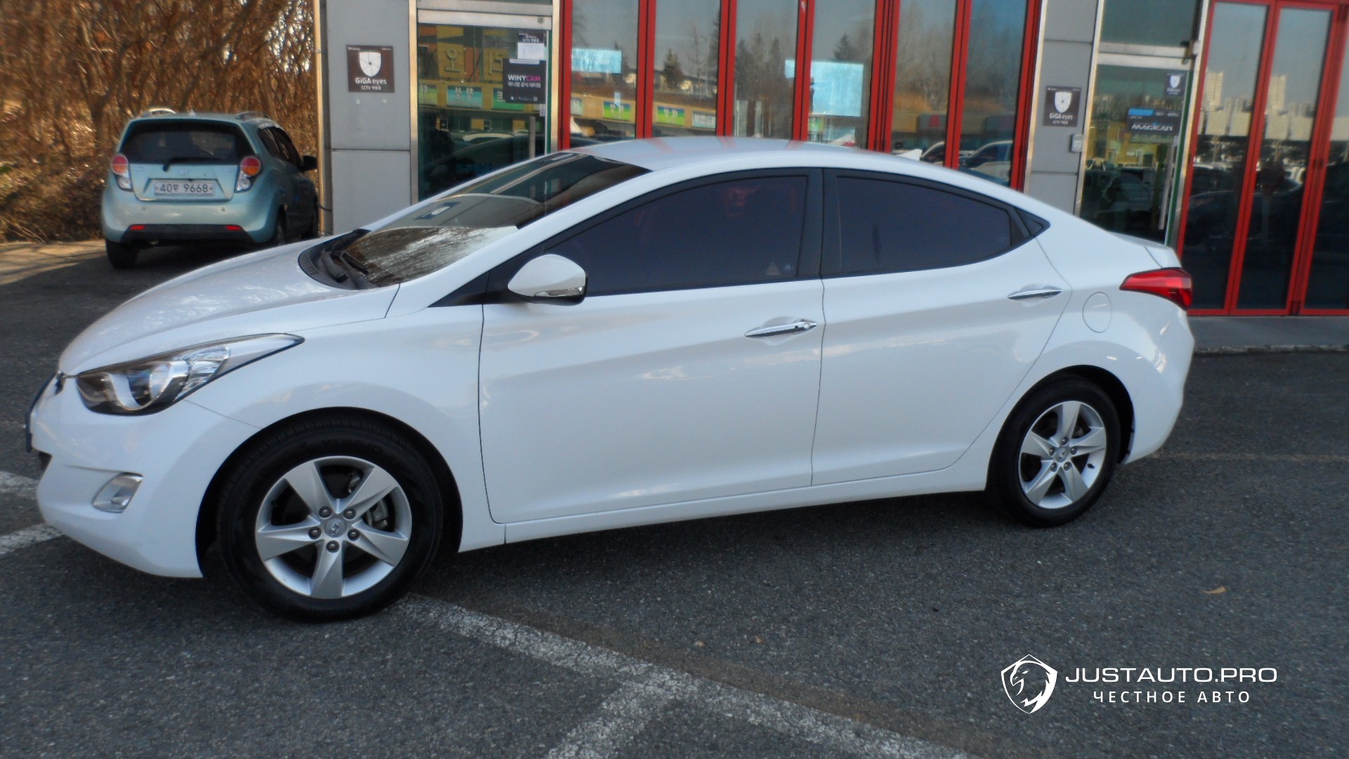 Автомобиль Hyundai AVANTE