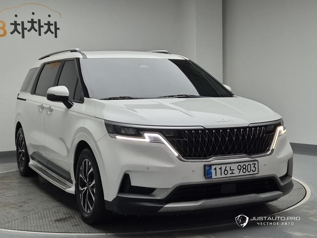 Автомобиль Kia Canival