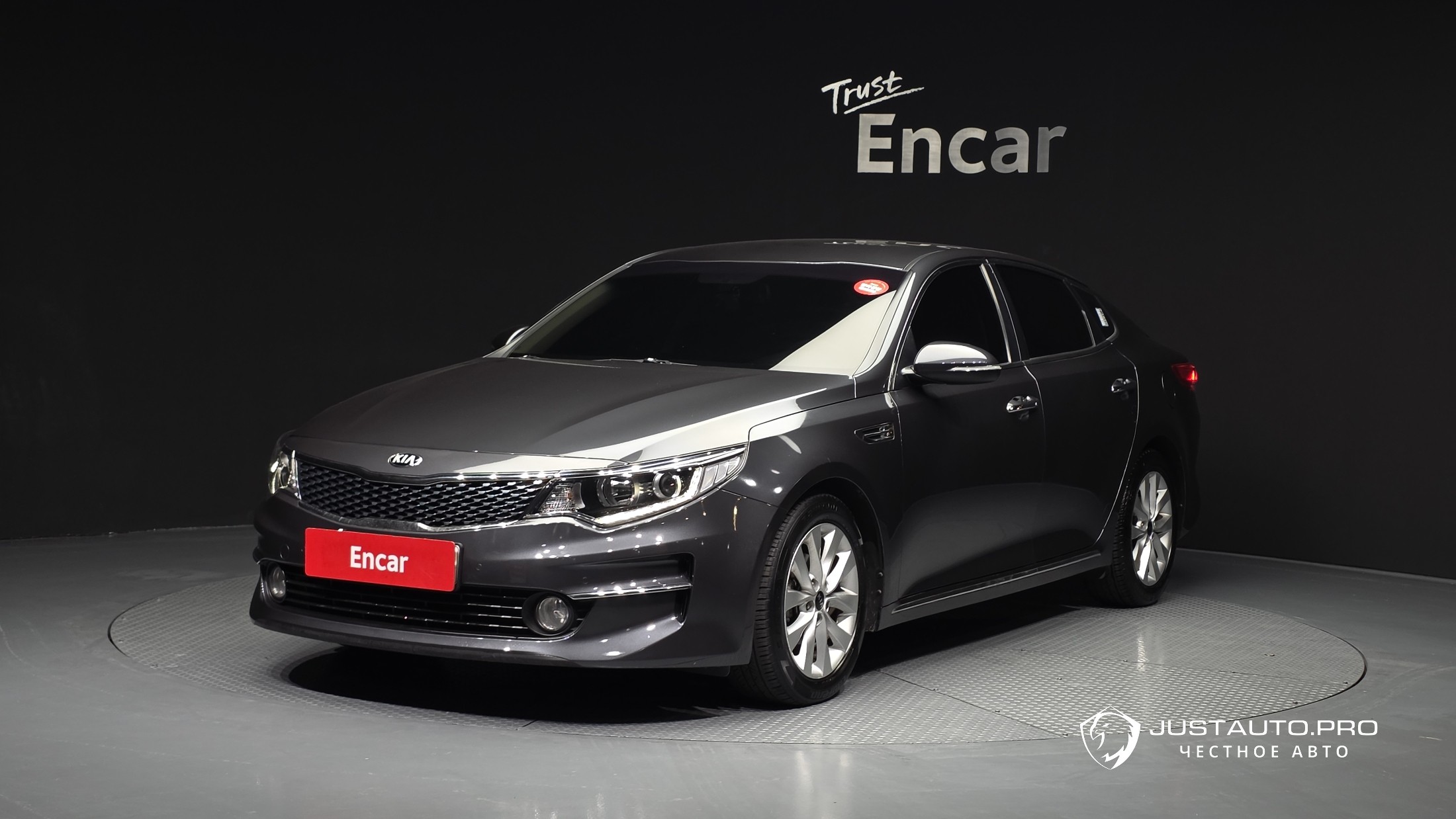 Автомобиль Kia K5