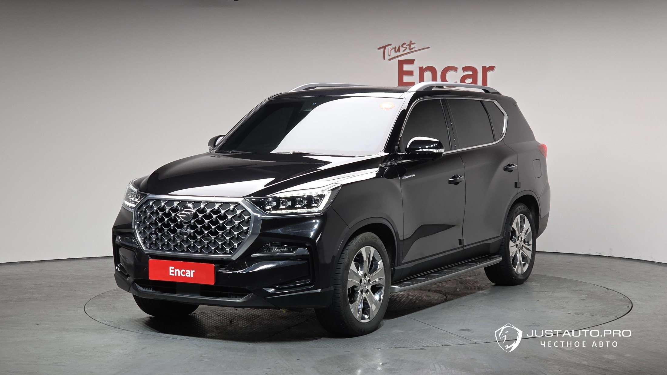 Автомобиль KG_Mobility_Ssangyong Rexton