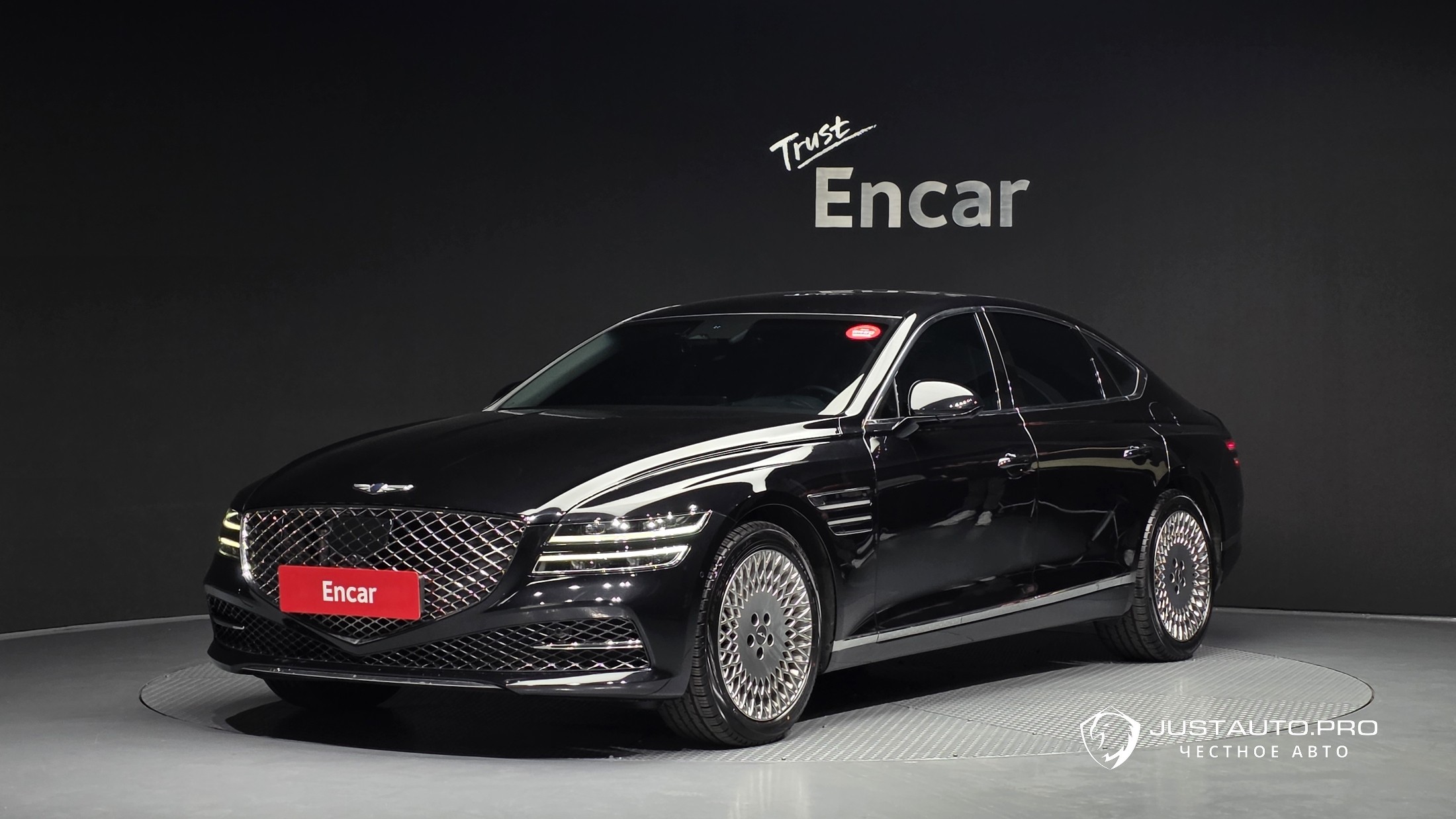 Автомобиль Genesis G80