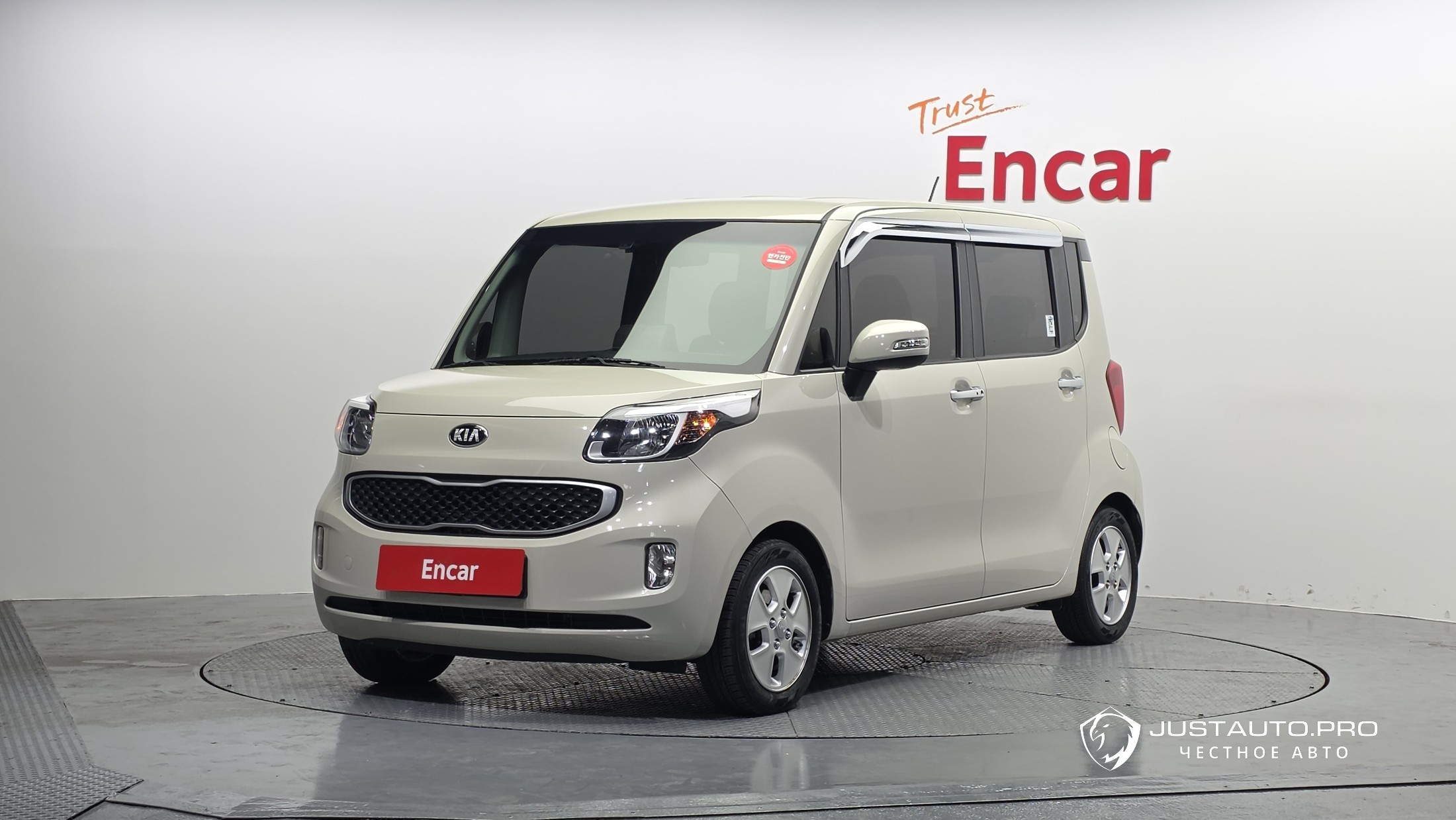 Автомобиль Kia RAY