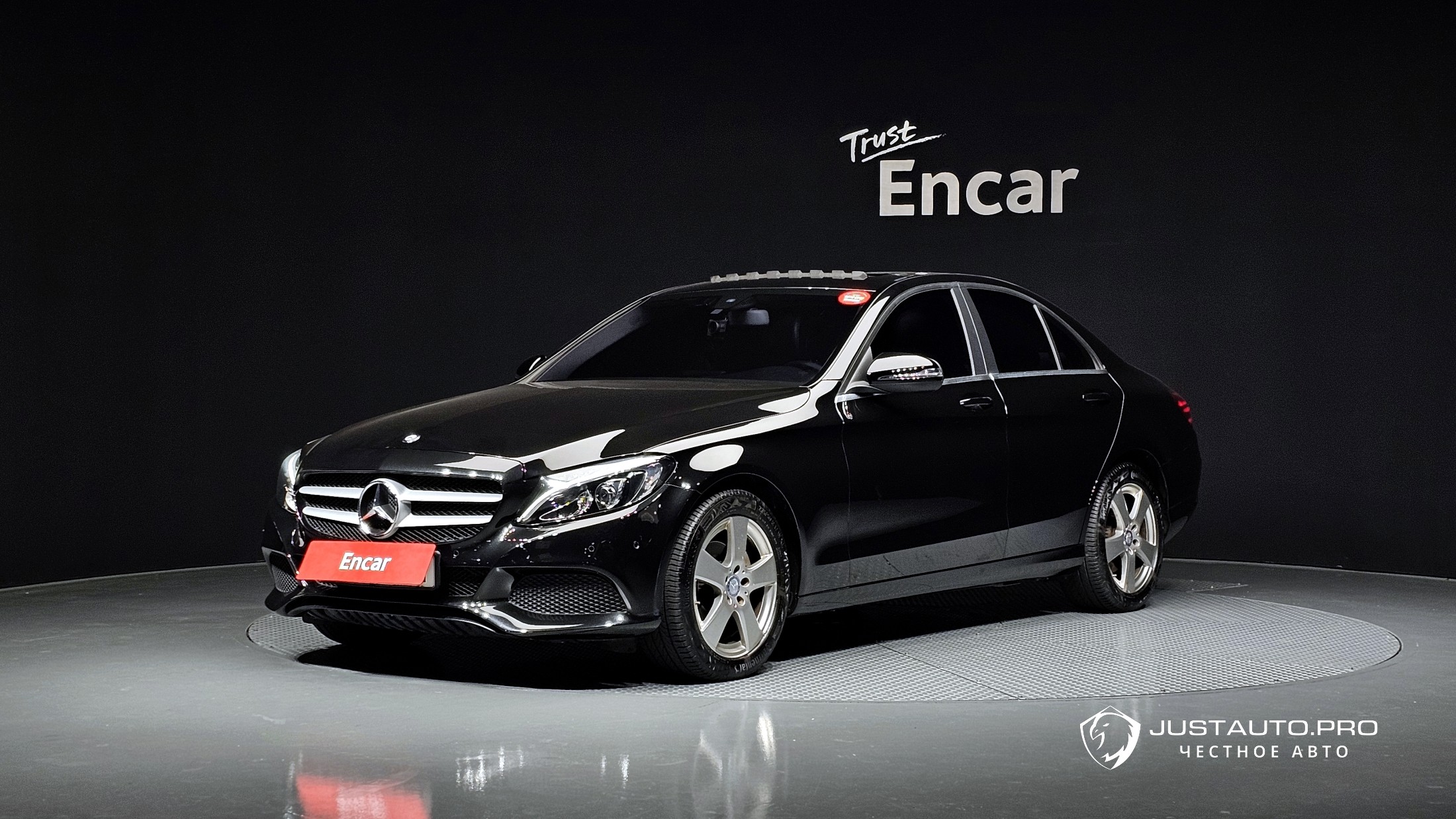 Автомобиль Mercedes-Benz C-Class