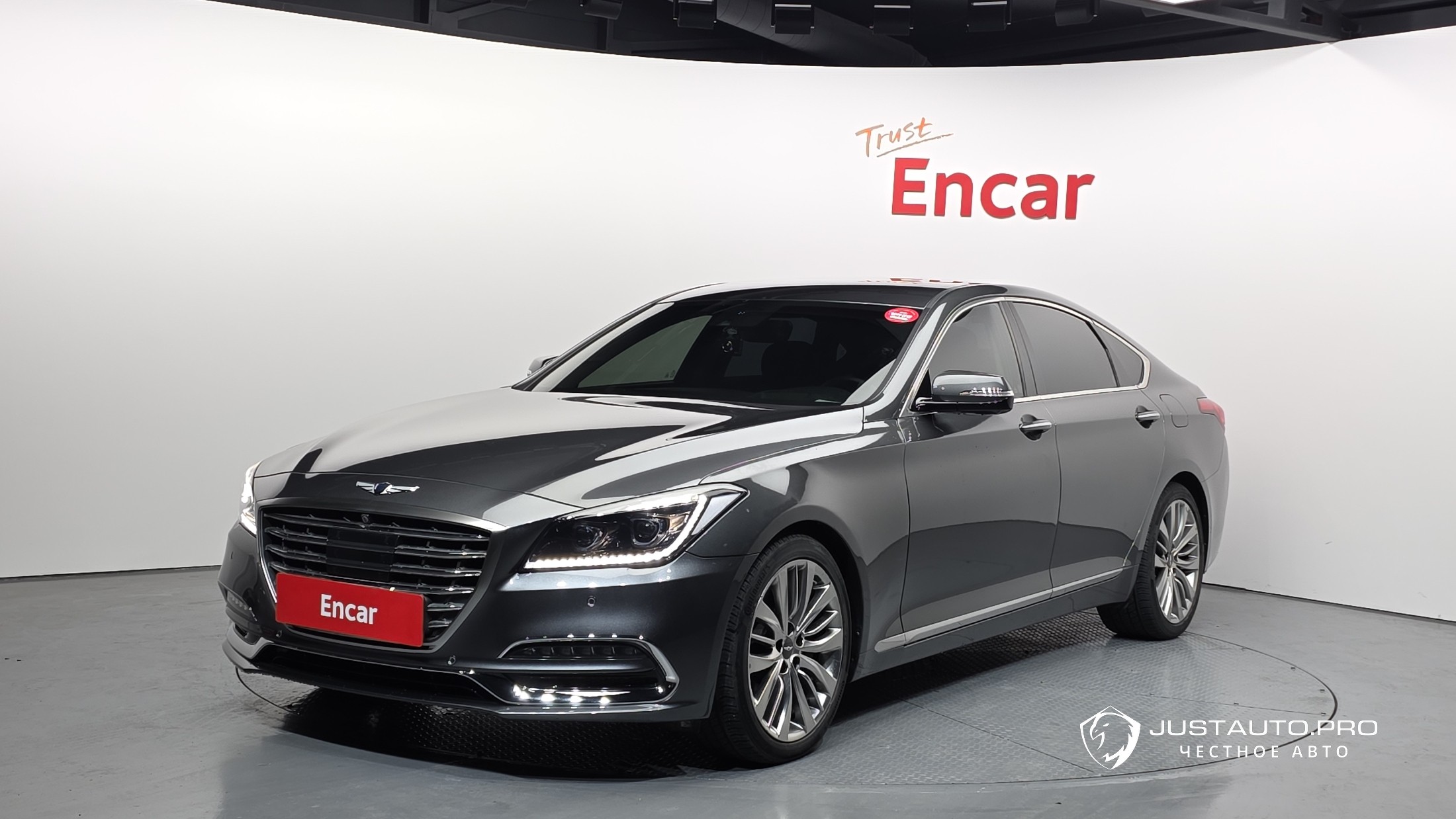 Автомобиль Genesis G80