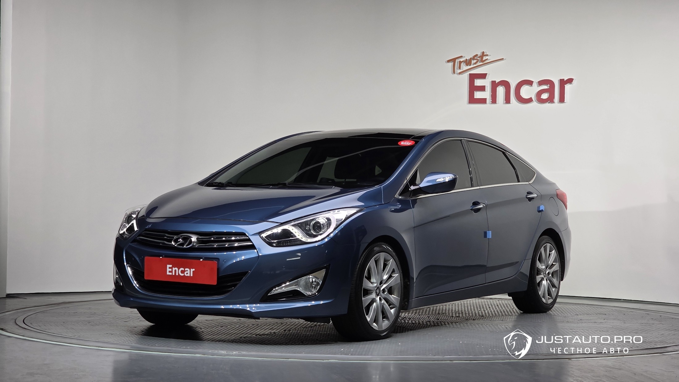 Автомобиль Hyundai i40