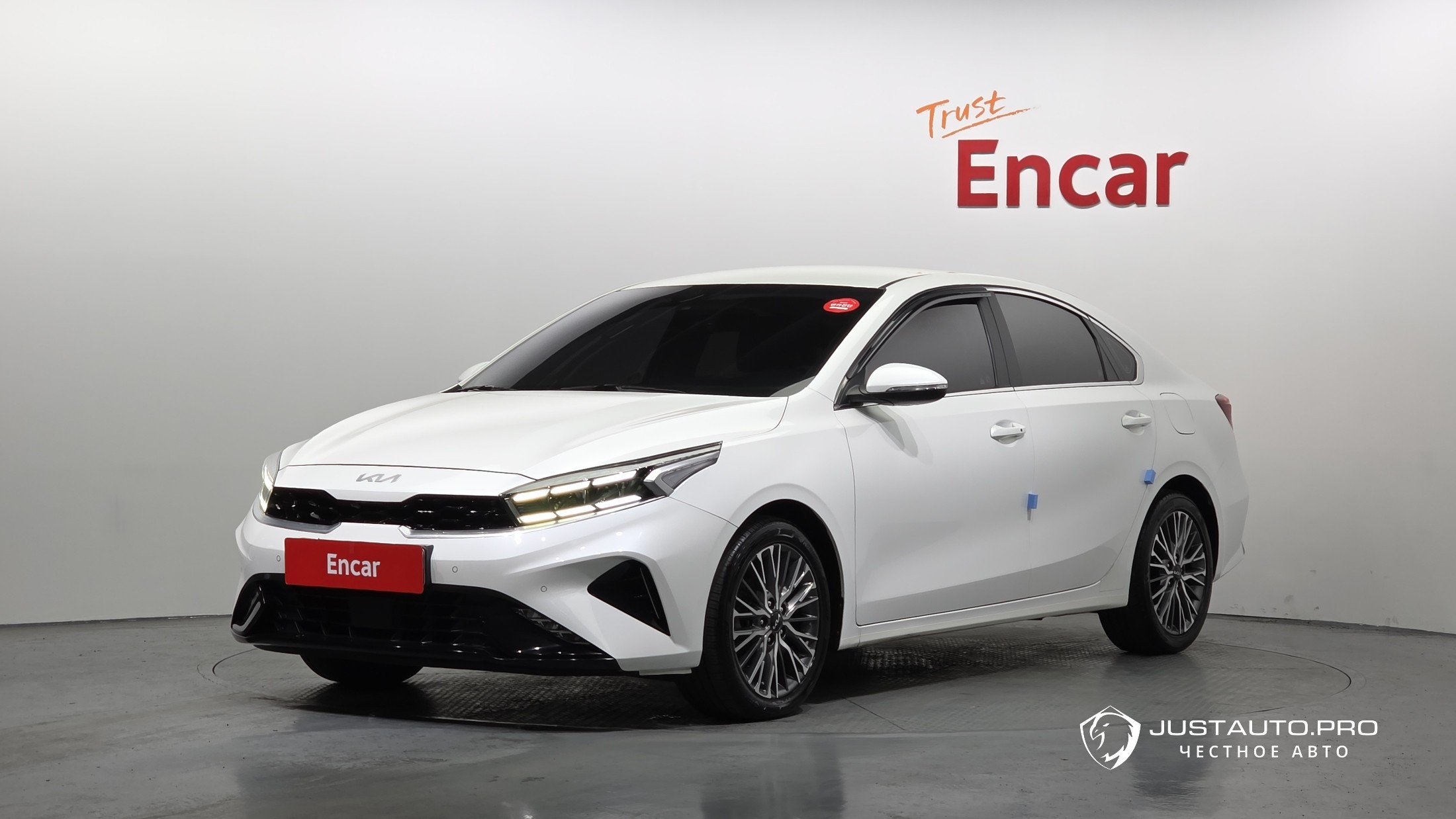 Автомобиль Kia K3