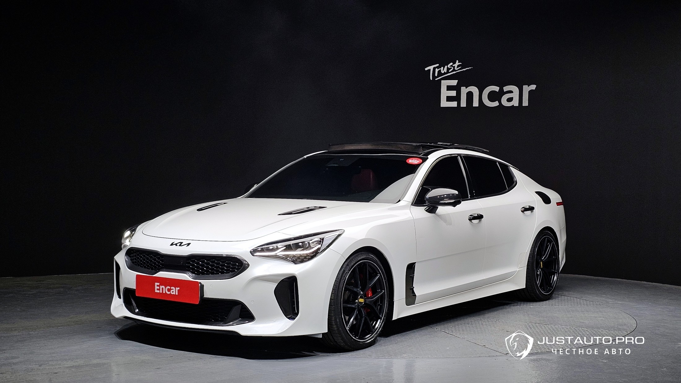 Автомобиль Kia Stinger