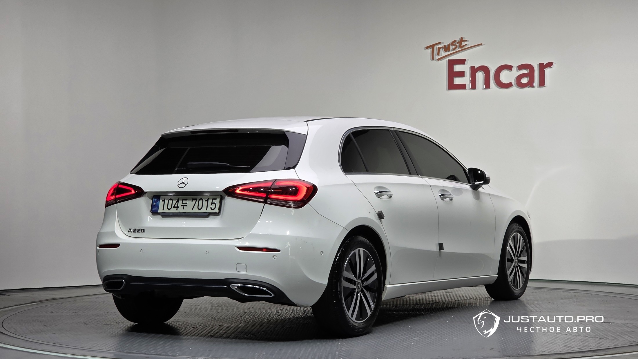 Автомобиль Mercedes-Benz A-Class