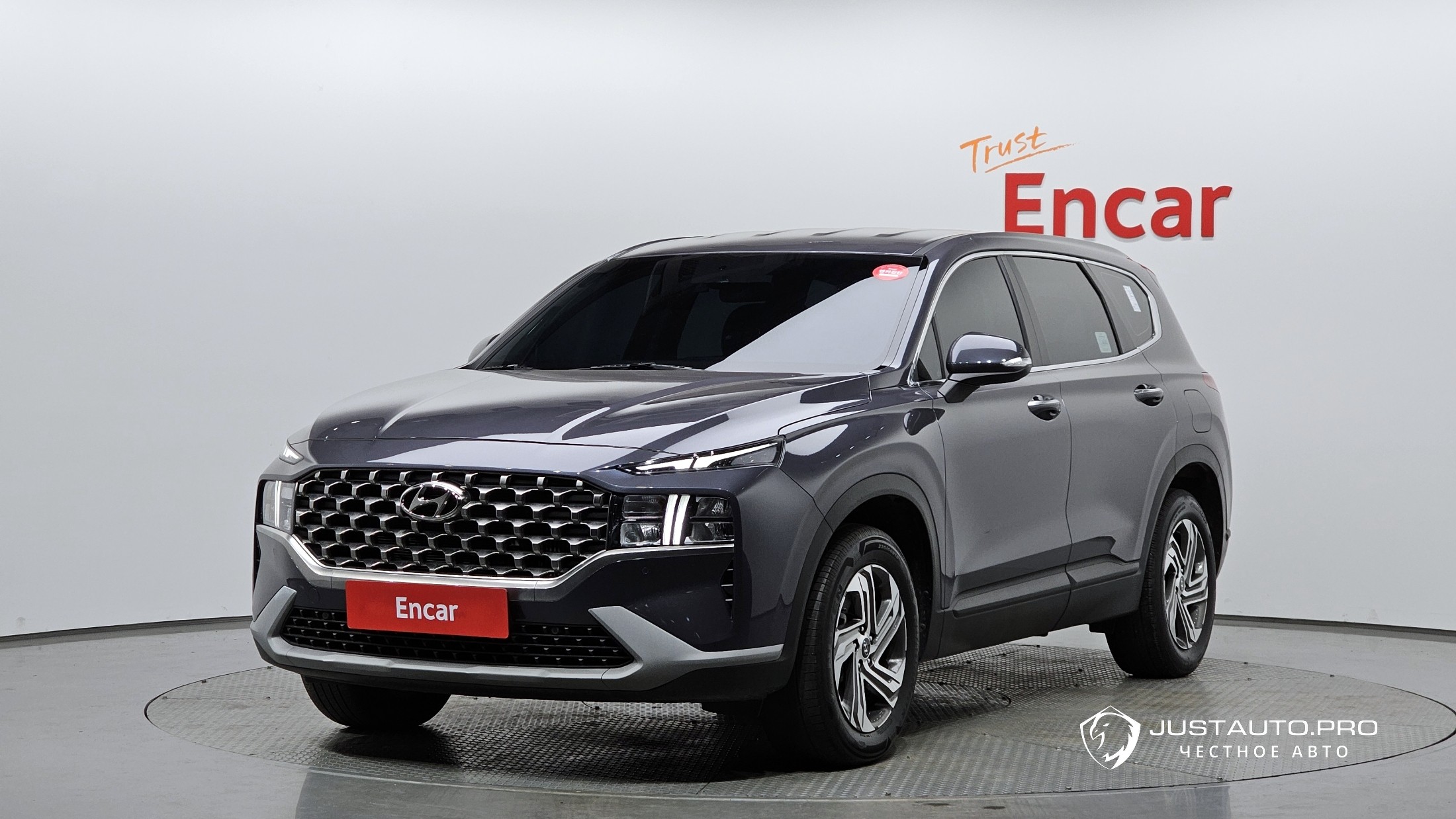 Автомобиль Hyundai Santafe