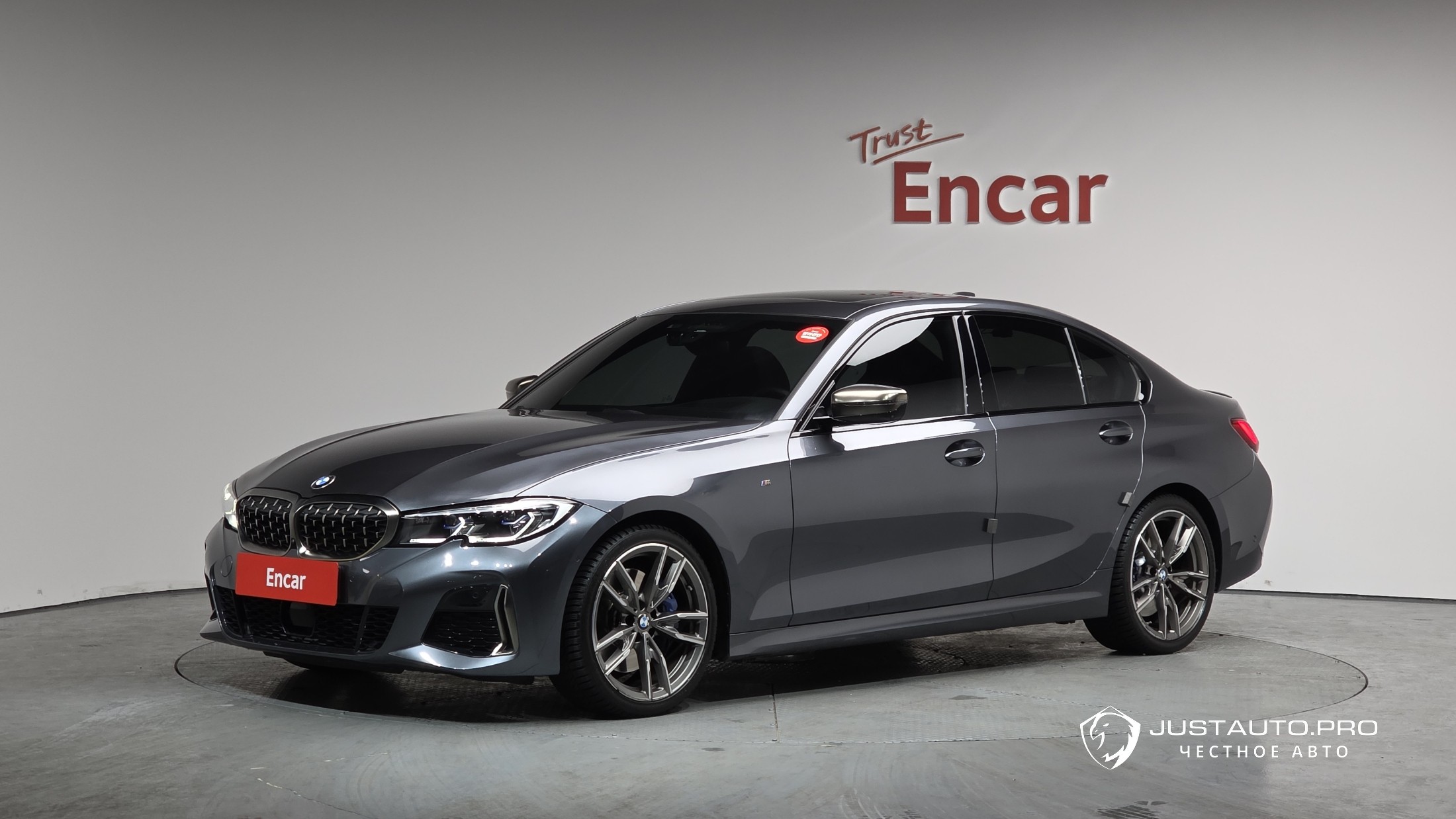 Автомобиль BMW 3-Series