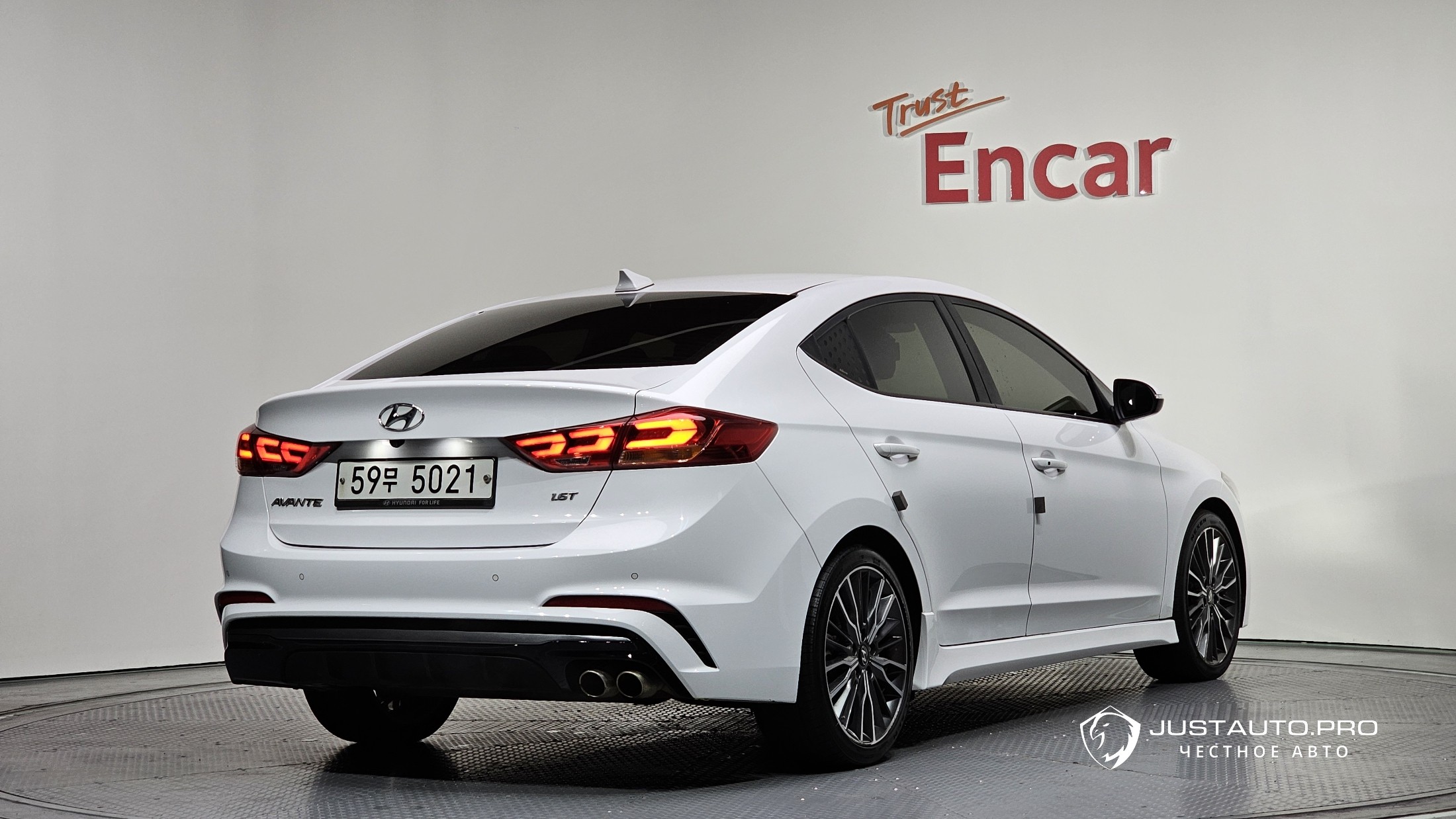 Автомобиль Hyundai AVANTE