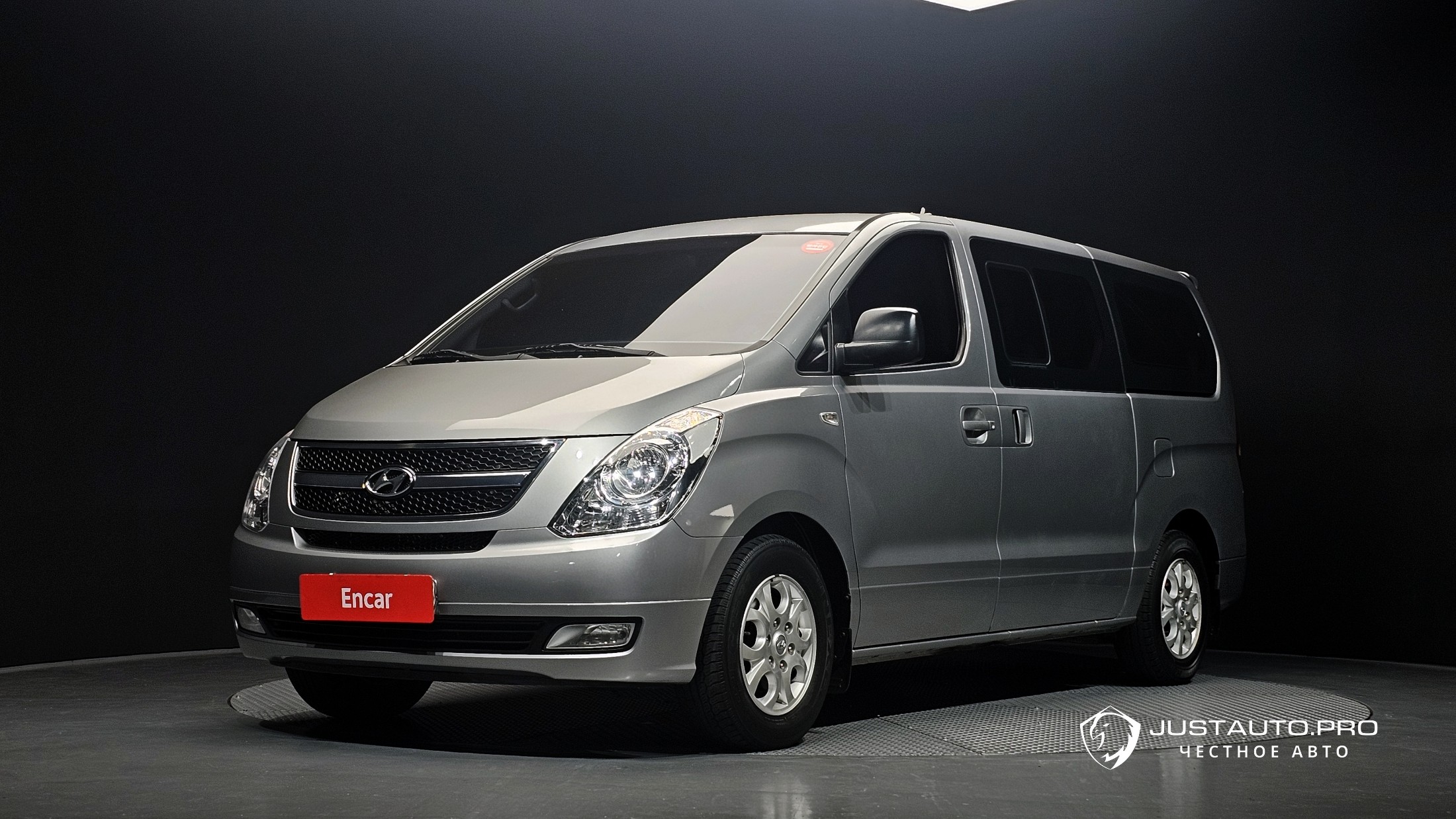 Автомобиль Hyundai Starex