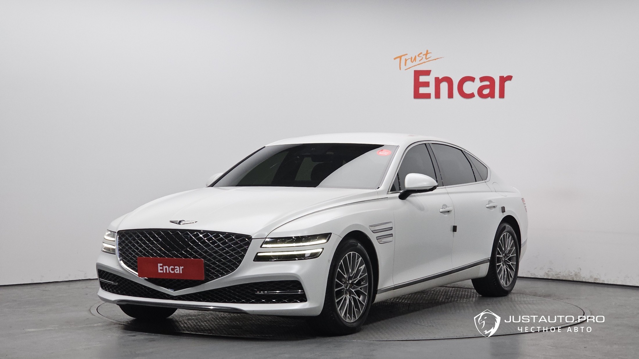 Автомобиль Genesis G80