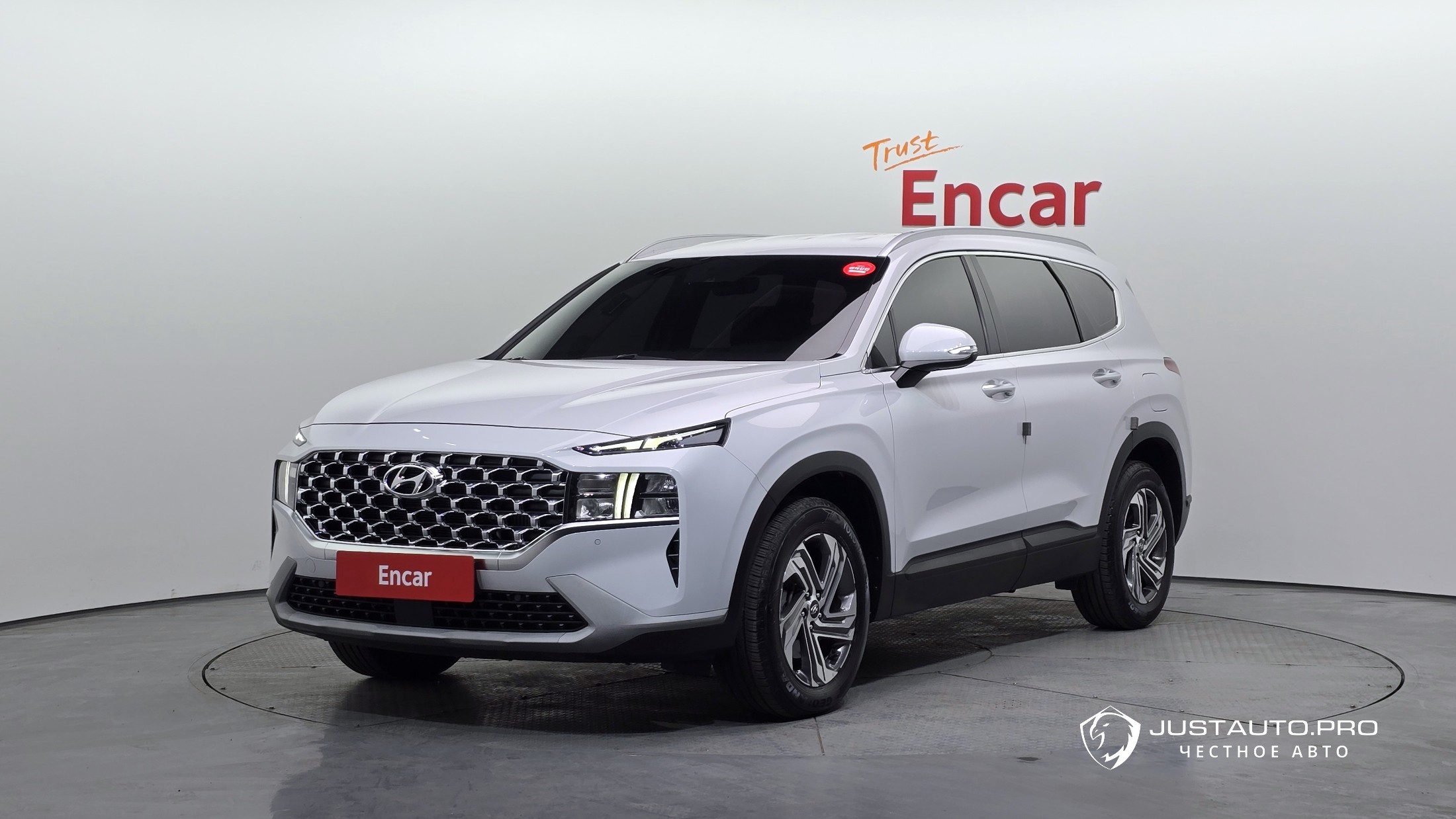 Автомобиль Hyundai Santafe