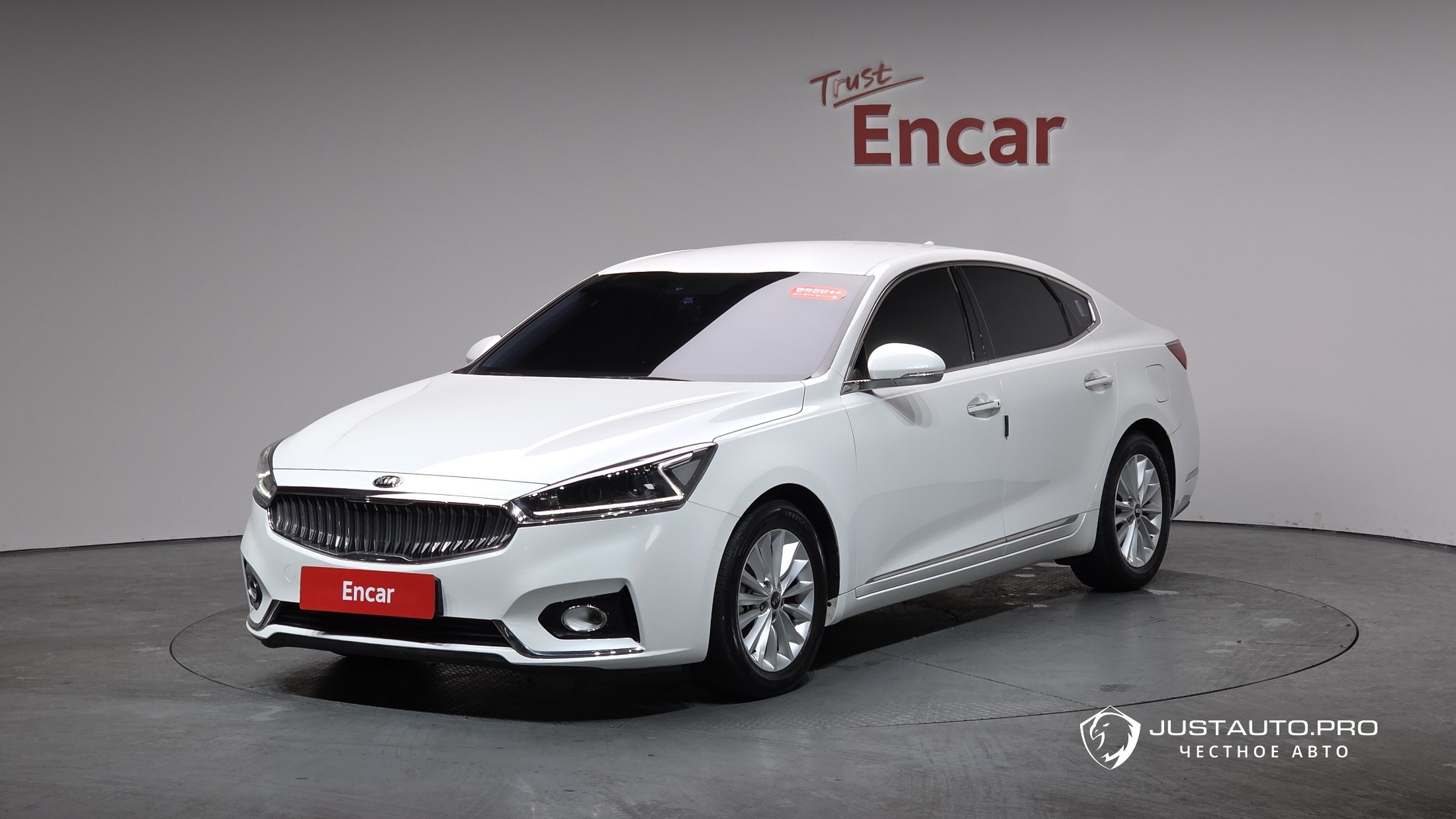 Автомобиль Kia K7
