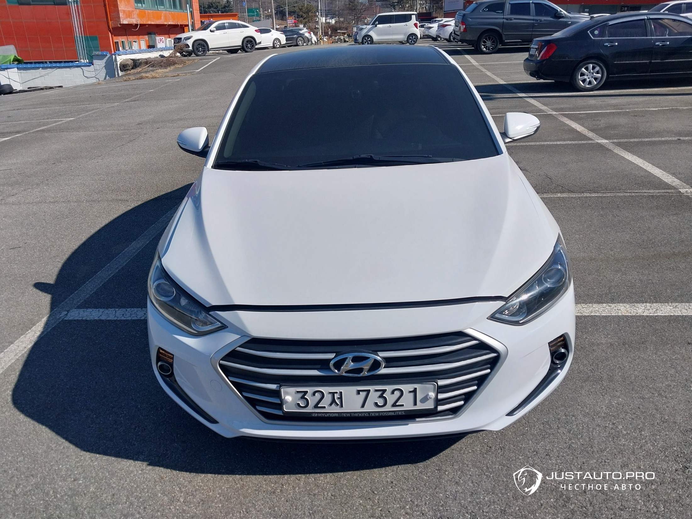 Автомобиль Hyundai AVANTE