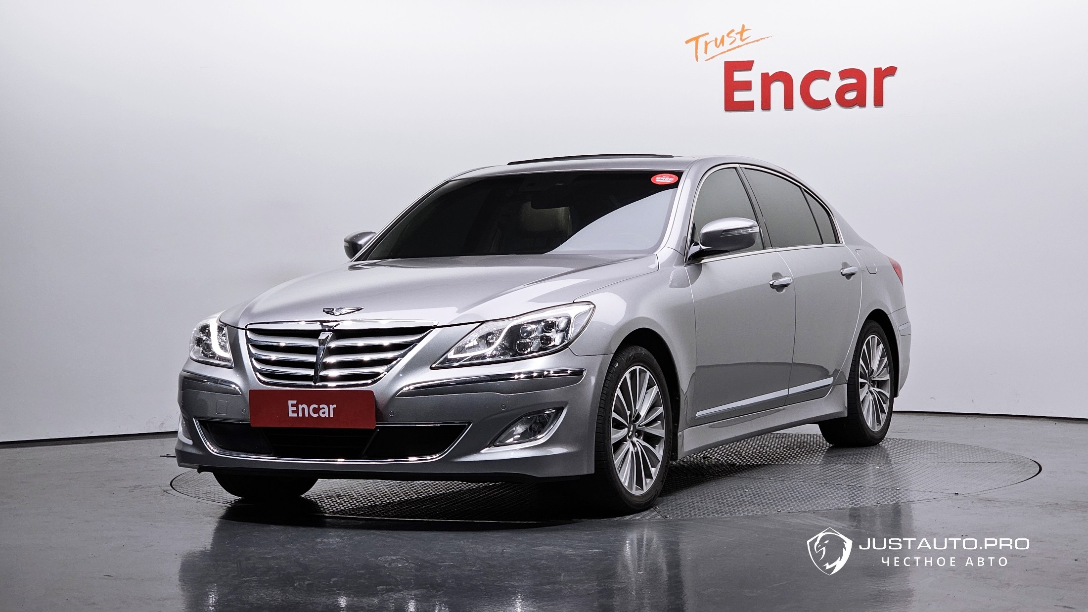 Автомобиль Hyundai Genesis