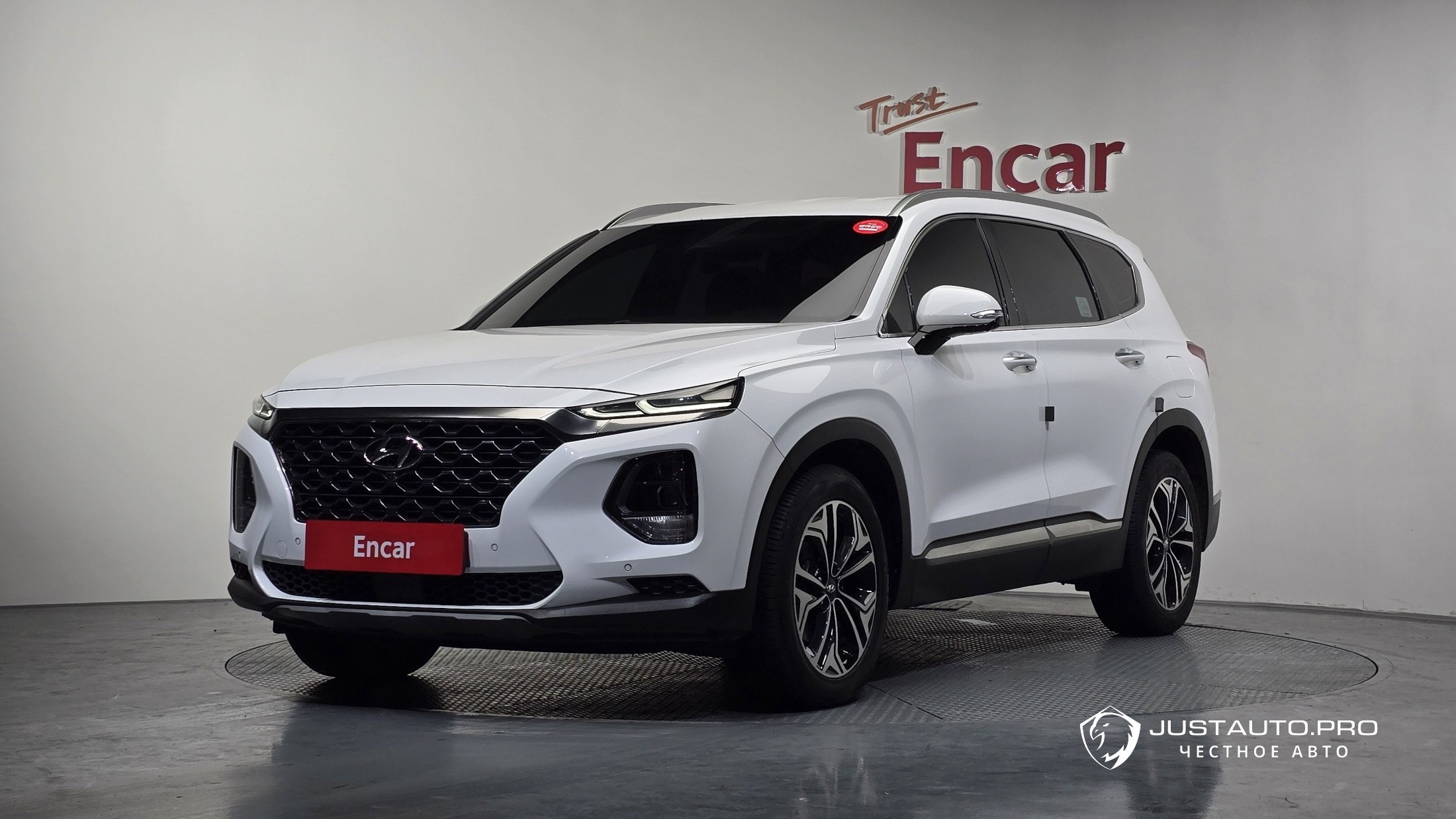 Автомобиль Hyundai Santafe