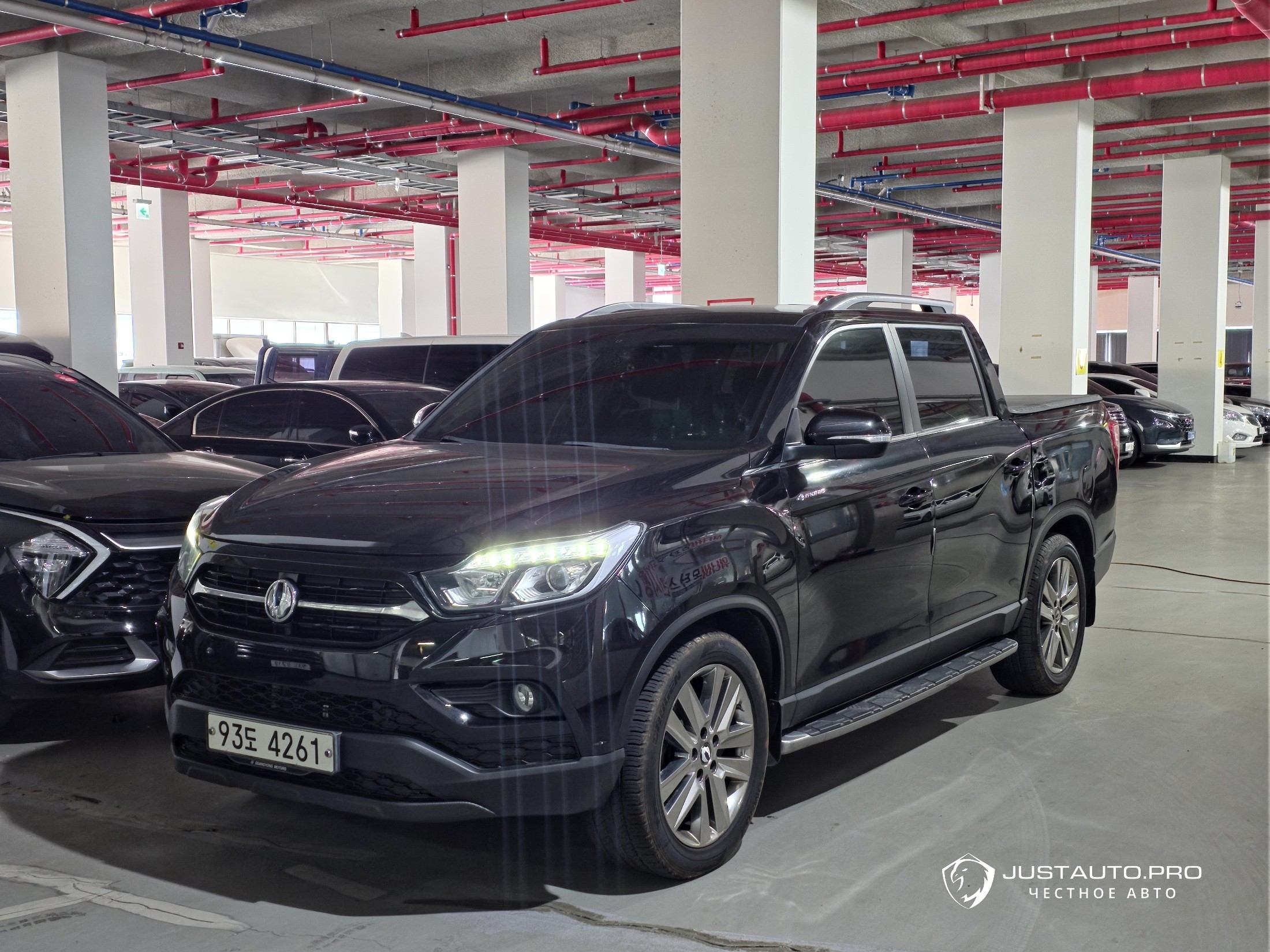 Автомобиль KG_Mobility_Ssangyong Rexton
