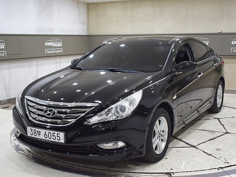Автомобиль Hyundai Sonata
