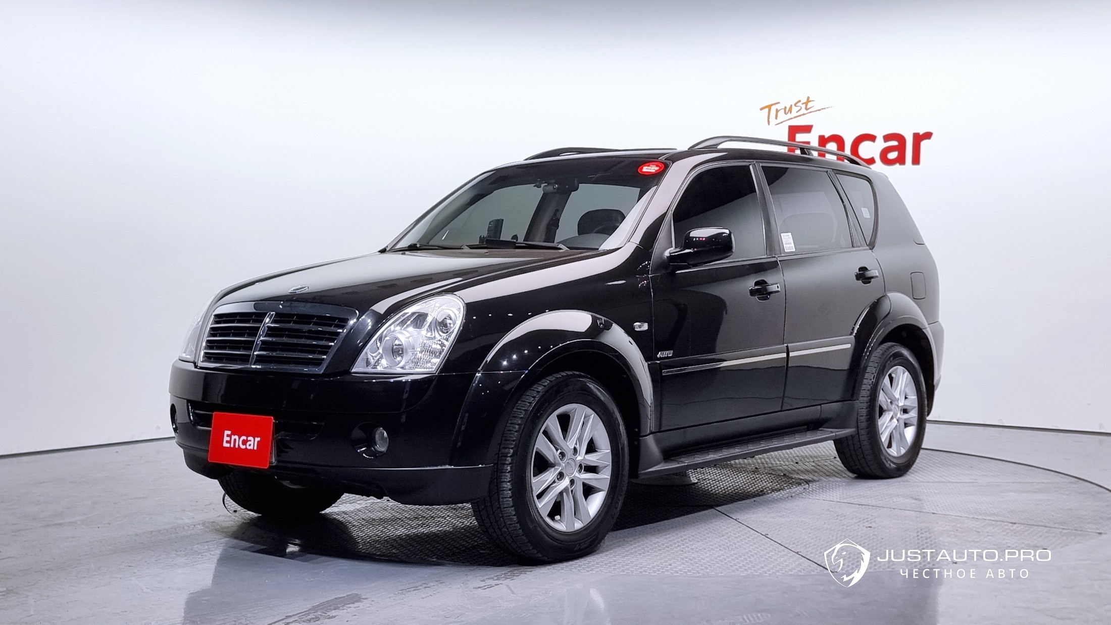 Автомобиль KG_Mobility_Ssangyong Rexton