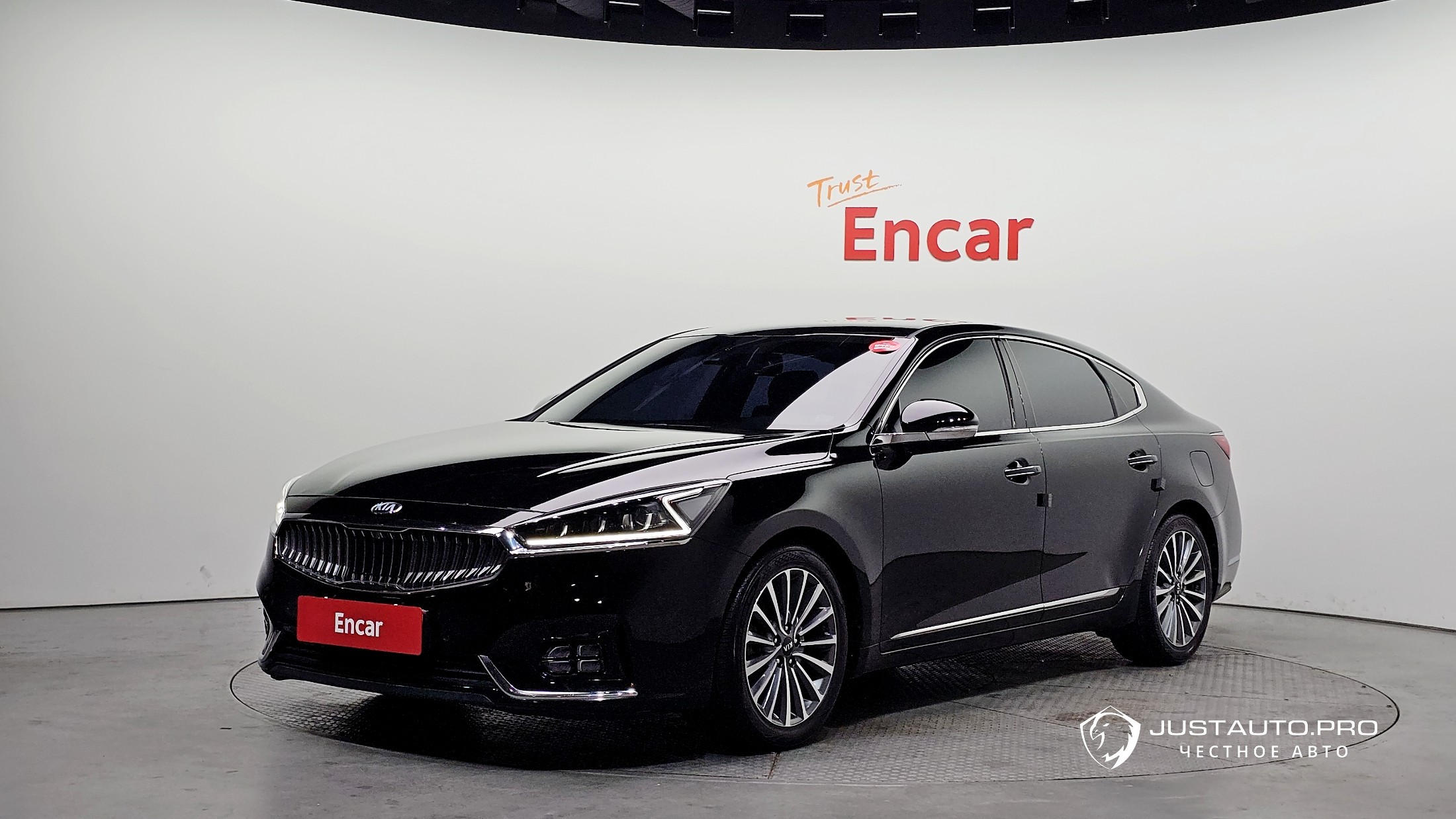 Автомобиль Kia K7
