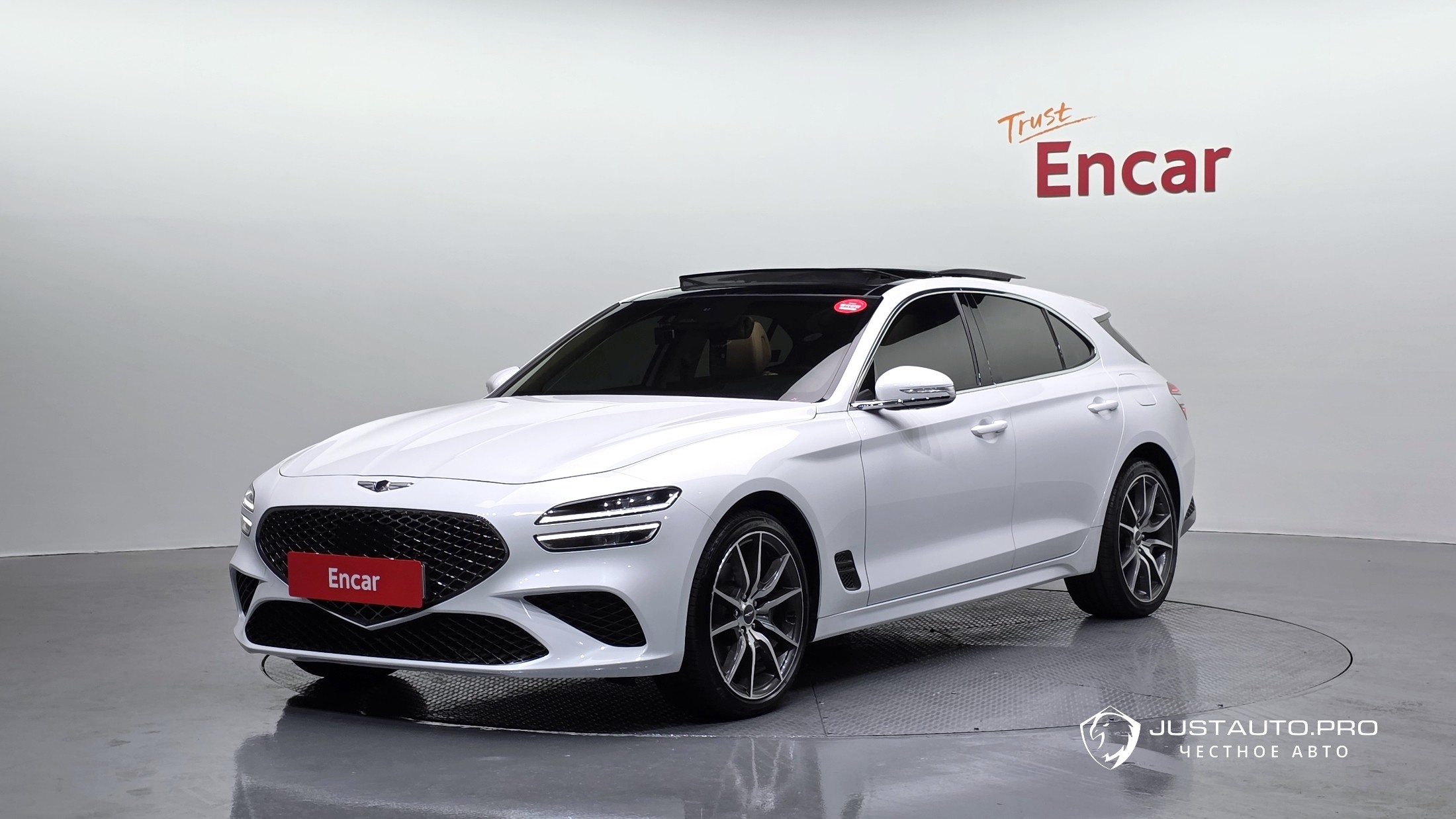 Автомобиль Genesis G70